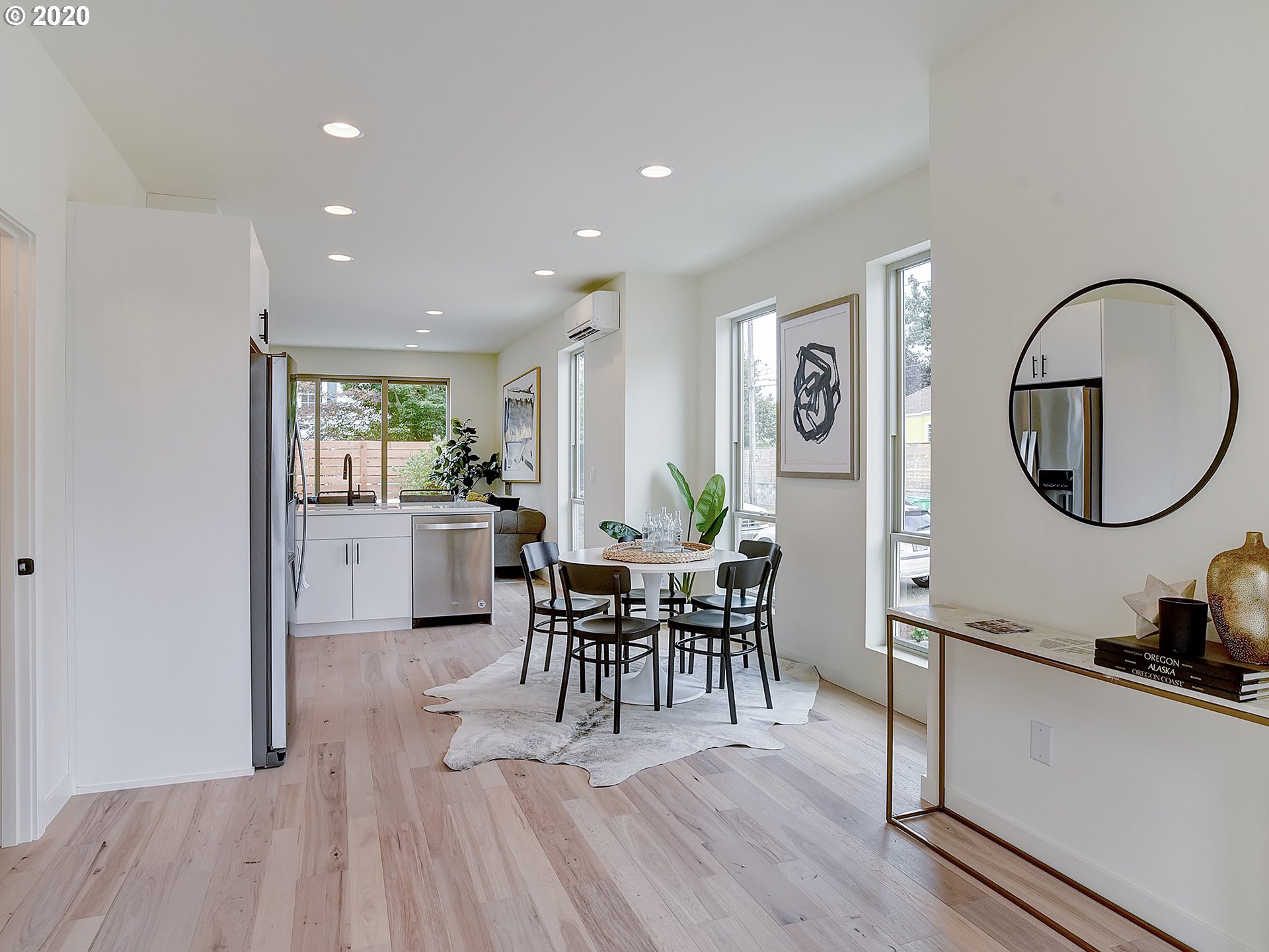 Photo #4: 20383716 Listing 