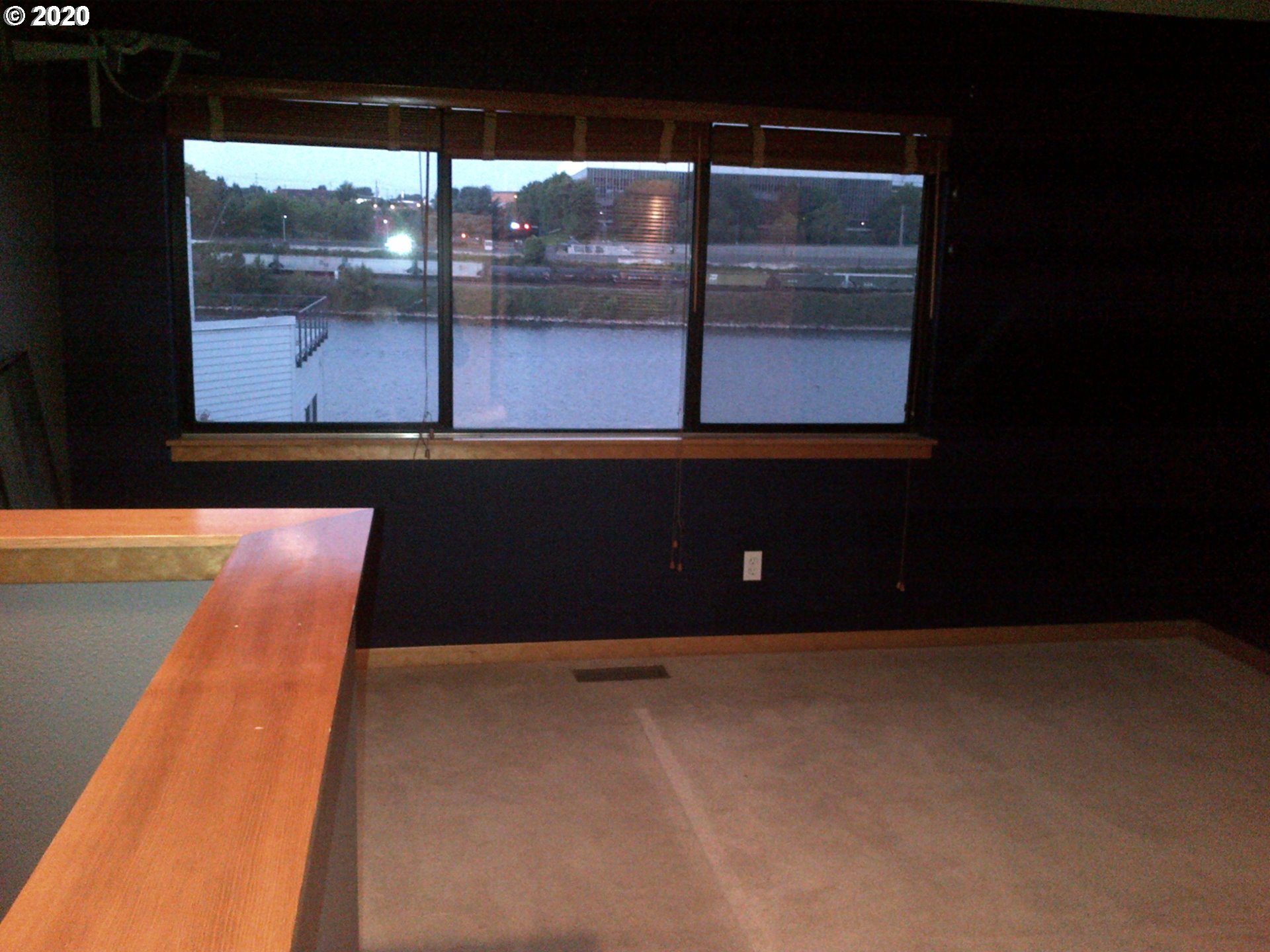 Photo #3: 20384707 Listing 