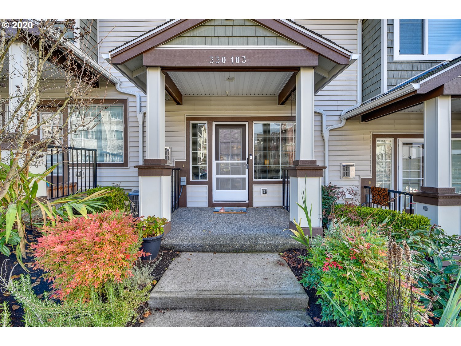 Photo #2: 20385172 Listing 
