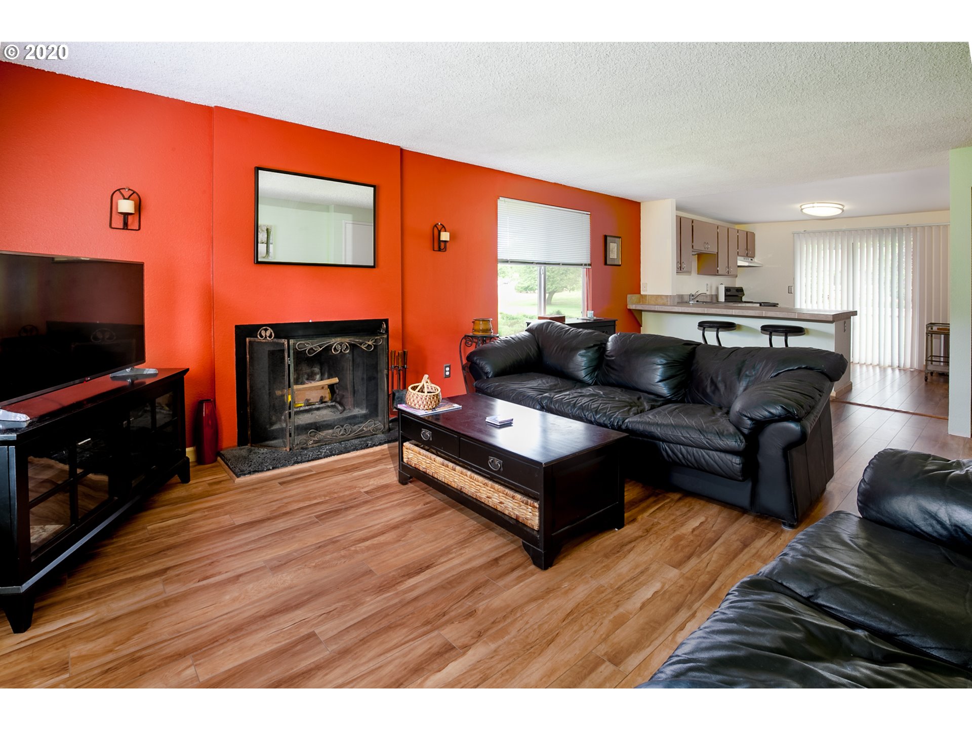 Photo #4: 20385774 Listing 