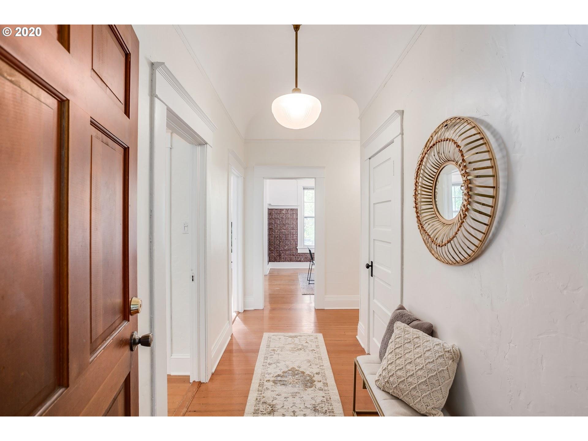 Photo #3: 20386619 Listing 