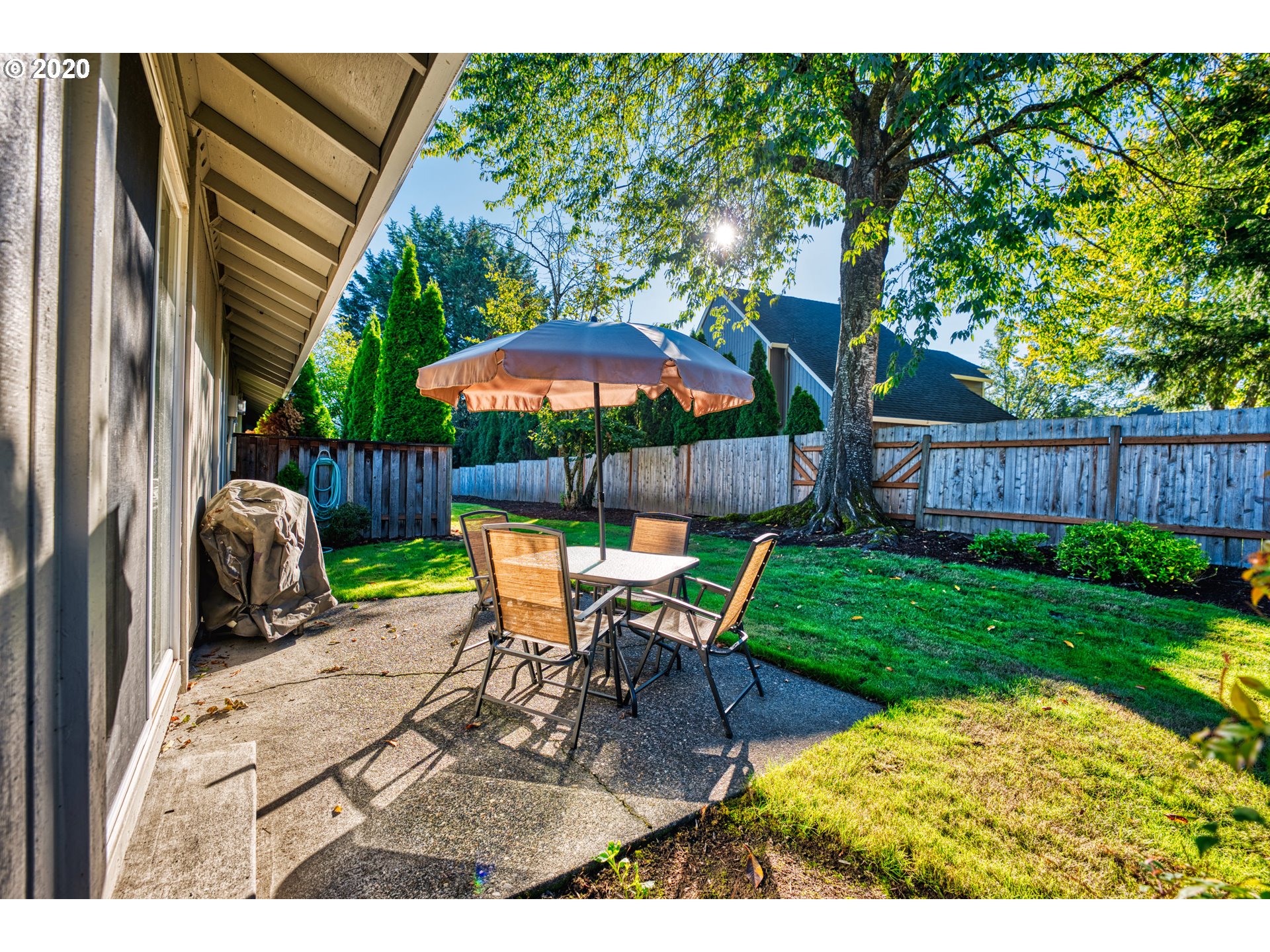 Photo #5: 20389287 Listing 