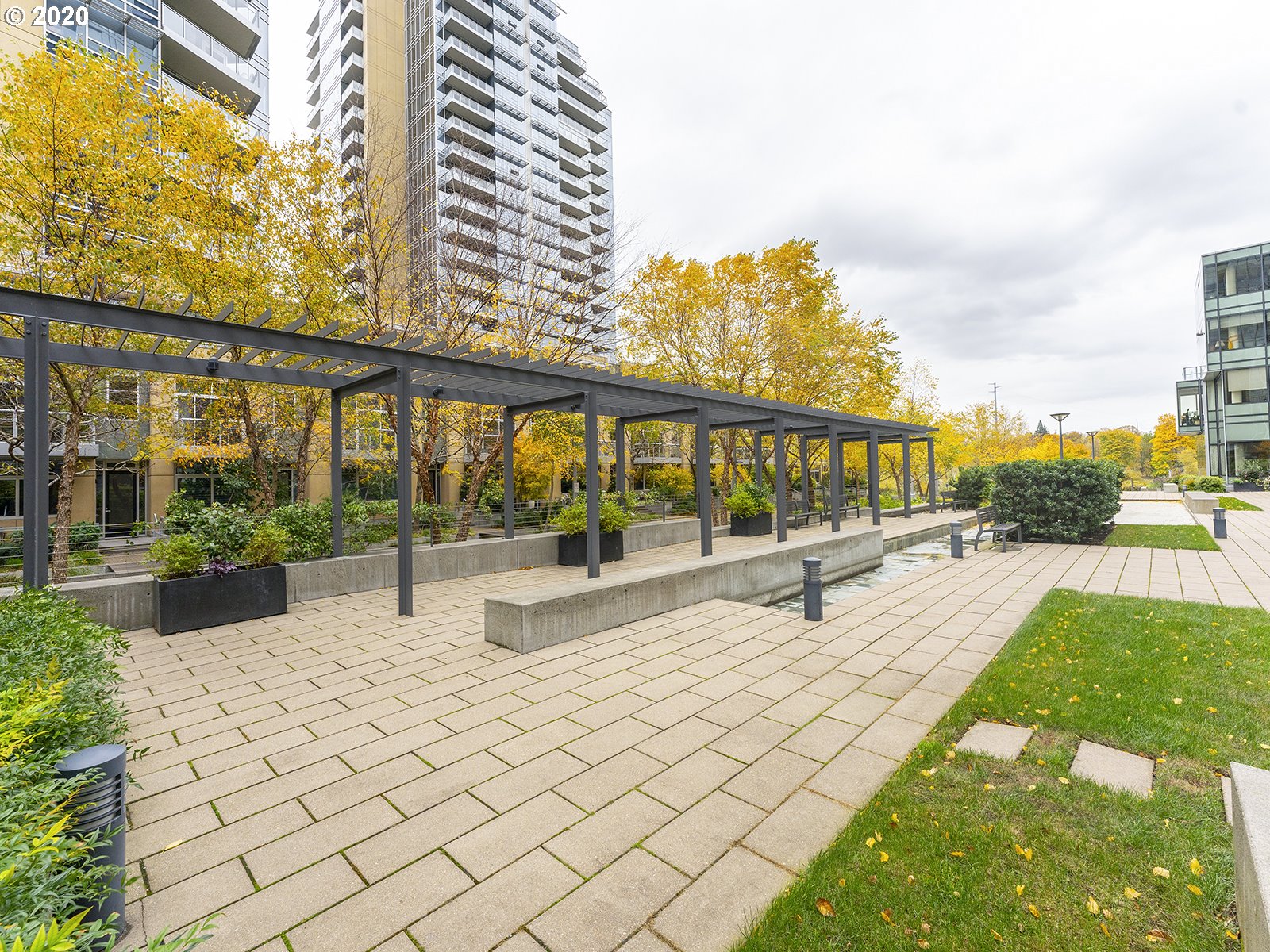 Photo #6: 20390512 Listing 