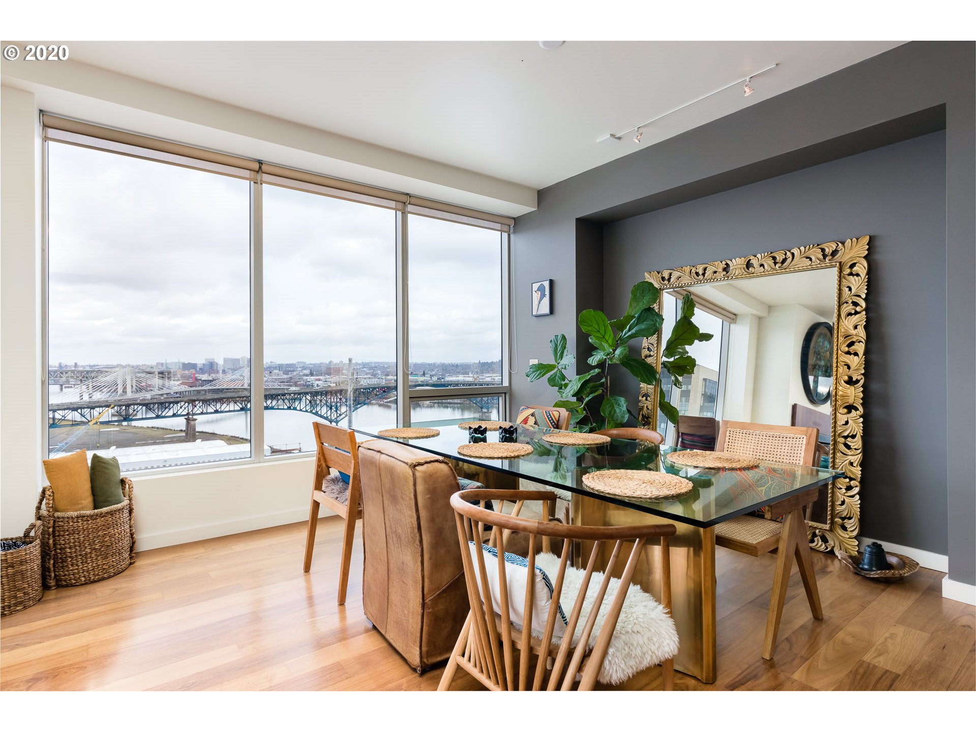 Photo #4: 20393250 Listing 