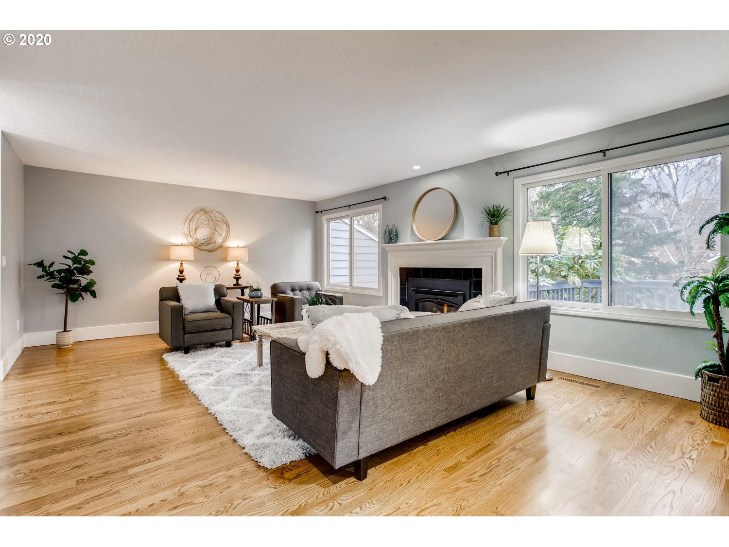 Photo #5: 20394263 Listing 
