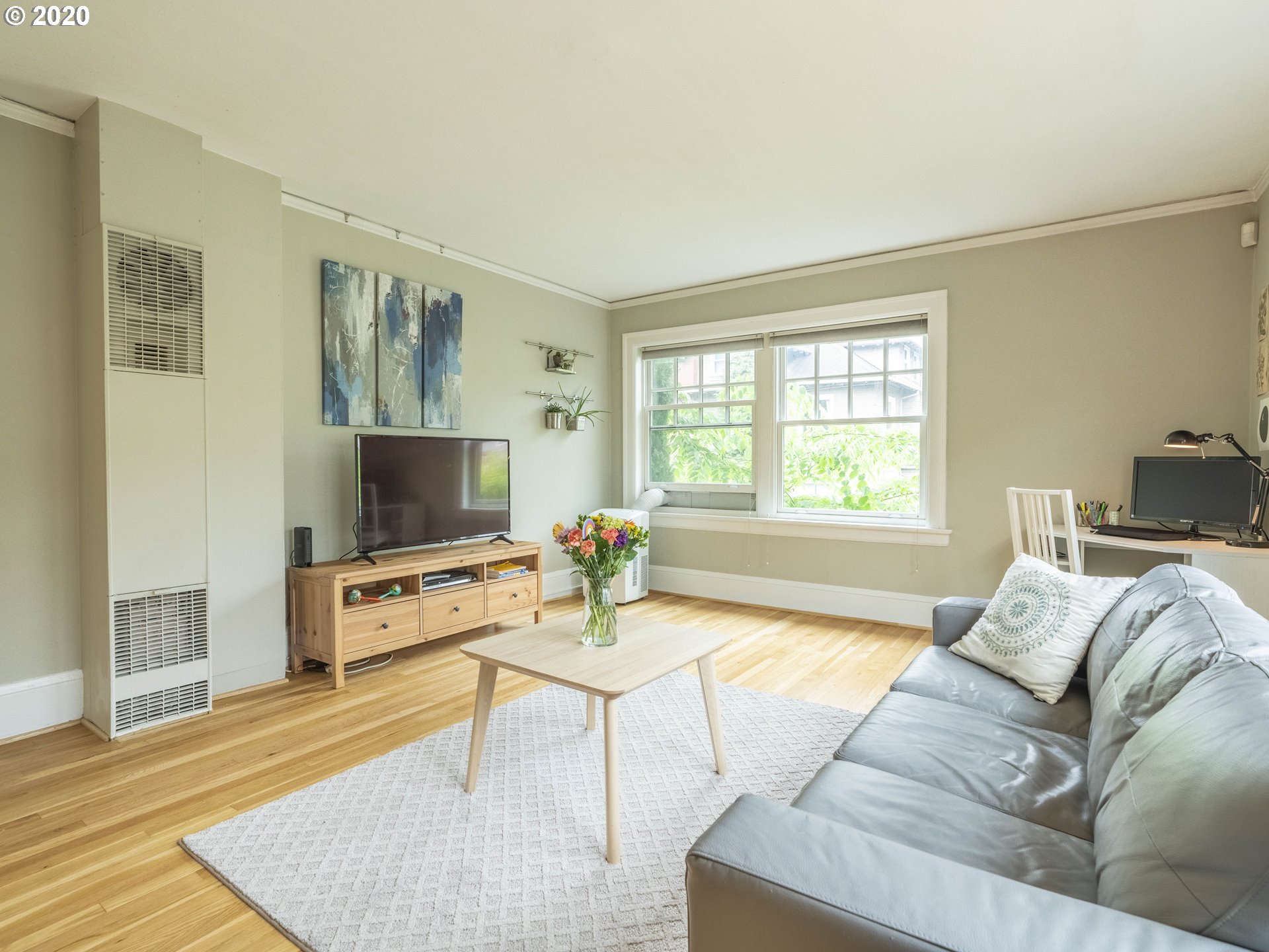 Photo #4: 20400491 Listing 
