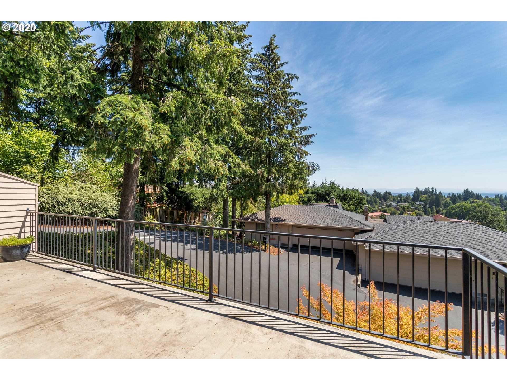 Photo #4: 20400746 Listing 