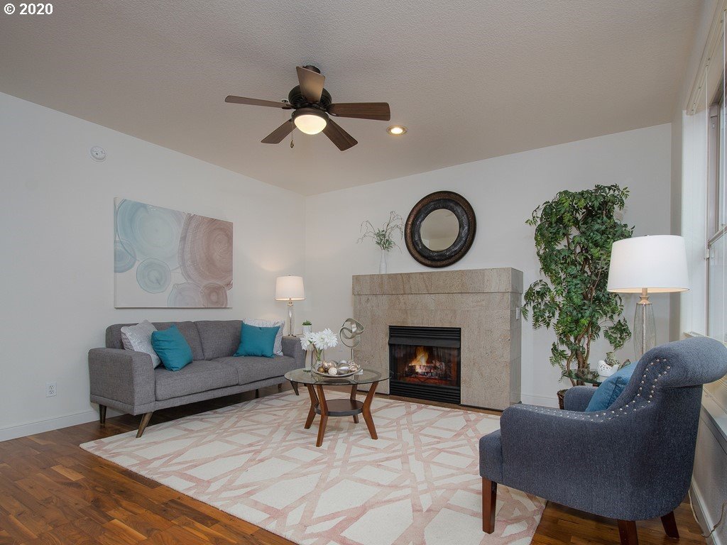 Photo #5: 20401722 Listing 