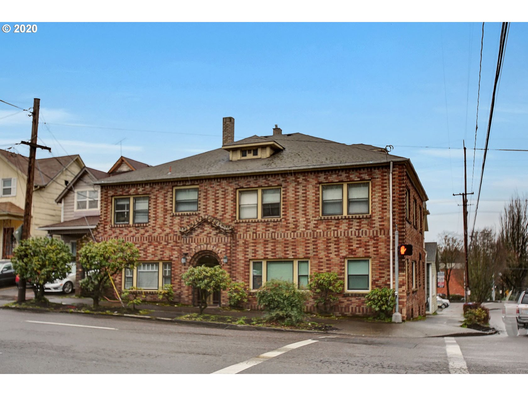 Photo #2: 20402239 Listing 