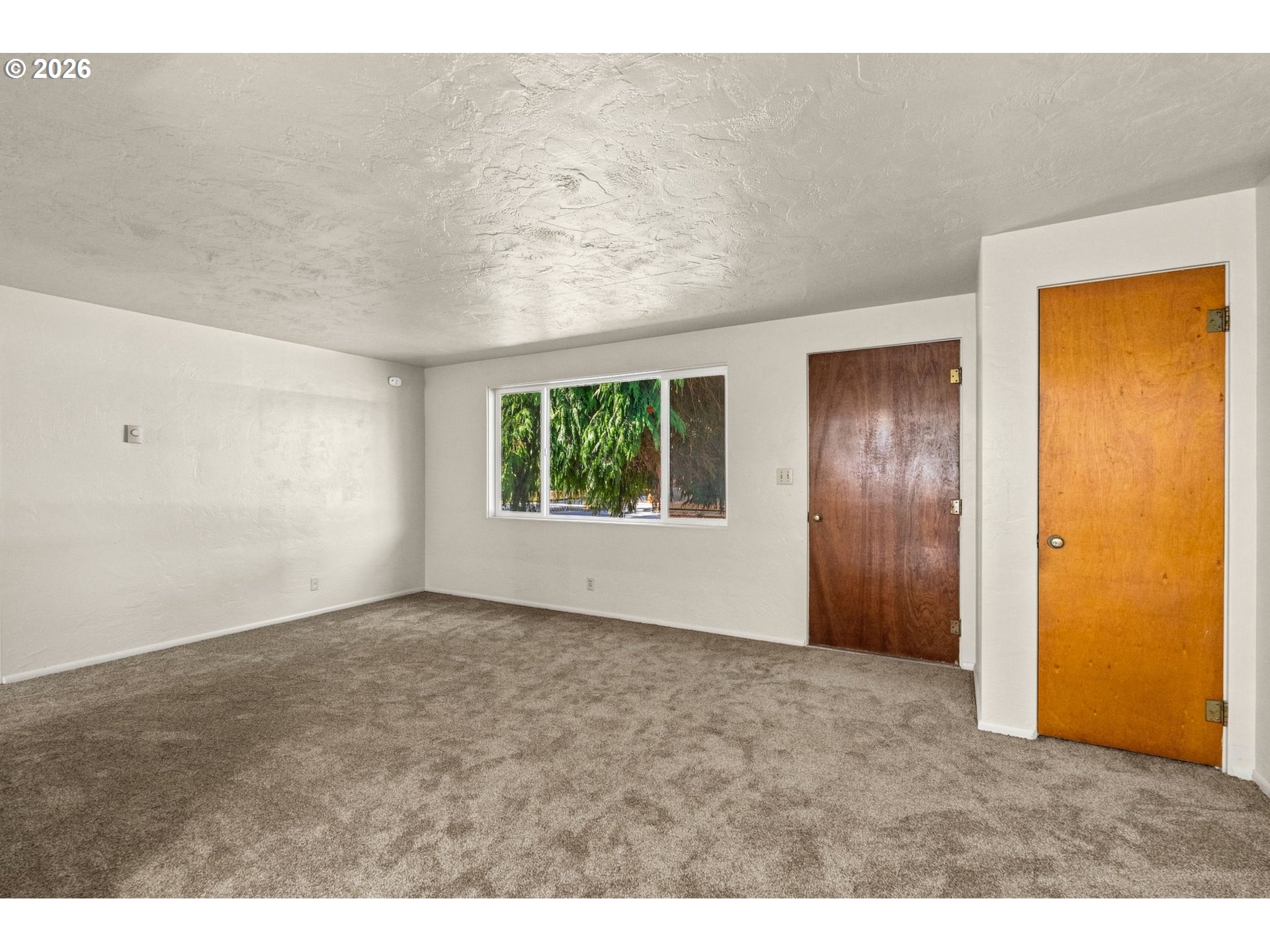 Property photo 4 of 23