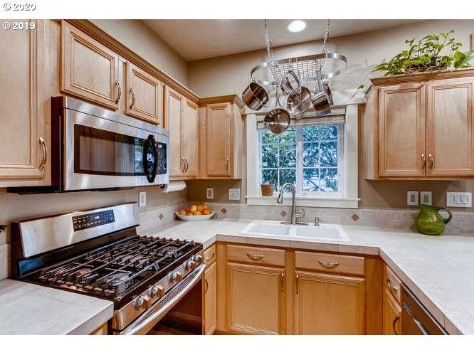Photo #3: 20402696 Listing 