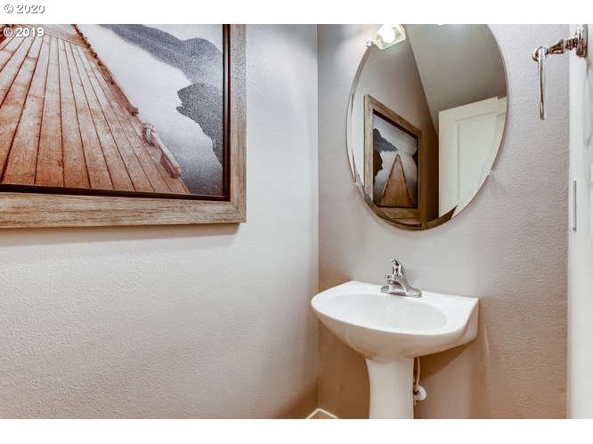 Photo #5: 20402696 Listing 