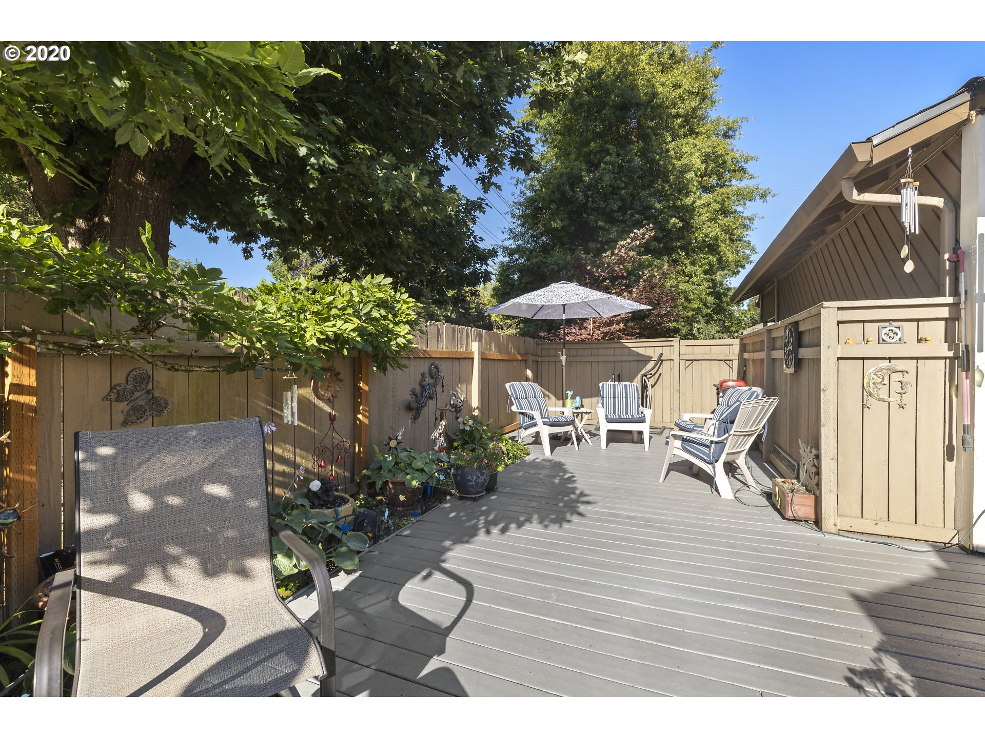 Photo #2: 20403065 Listing 