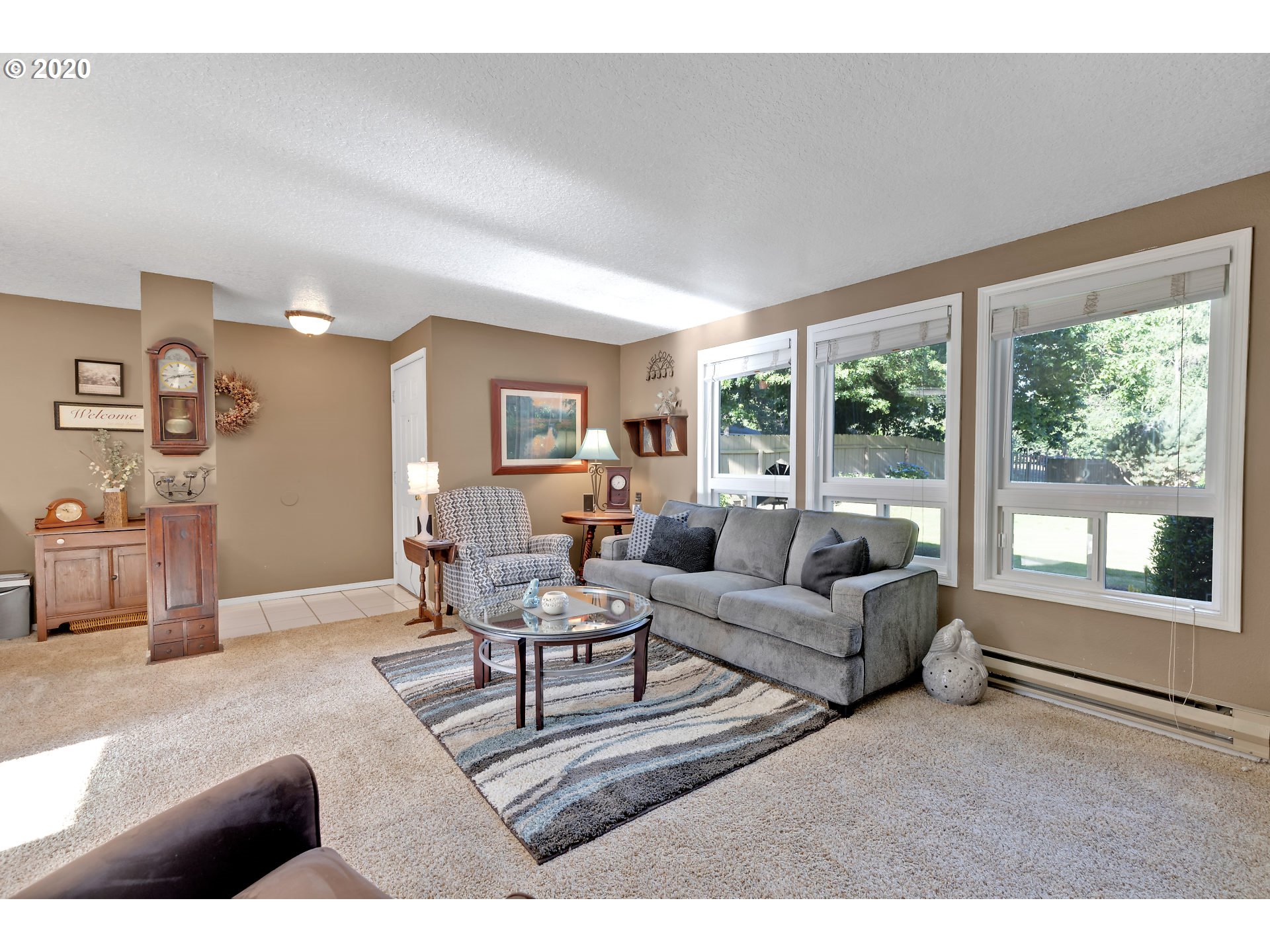 Photo #6: 20403065 Listing 