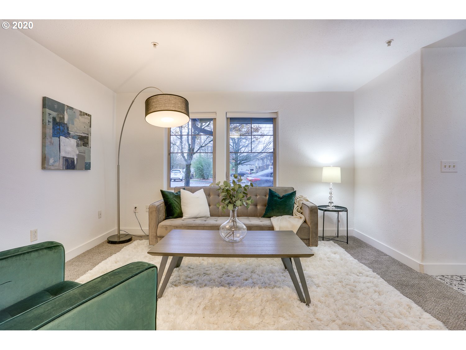 Photo #5: 20404807 Listing 
