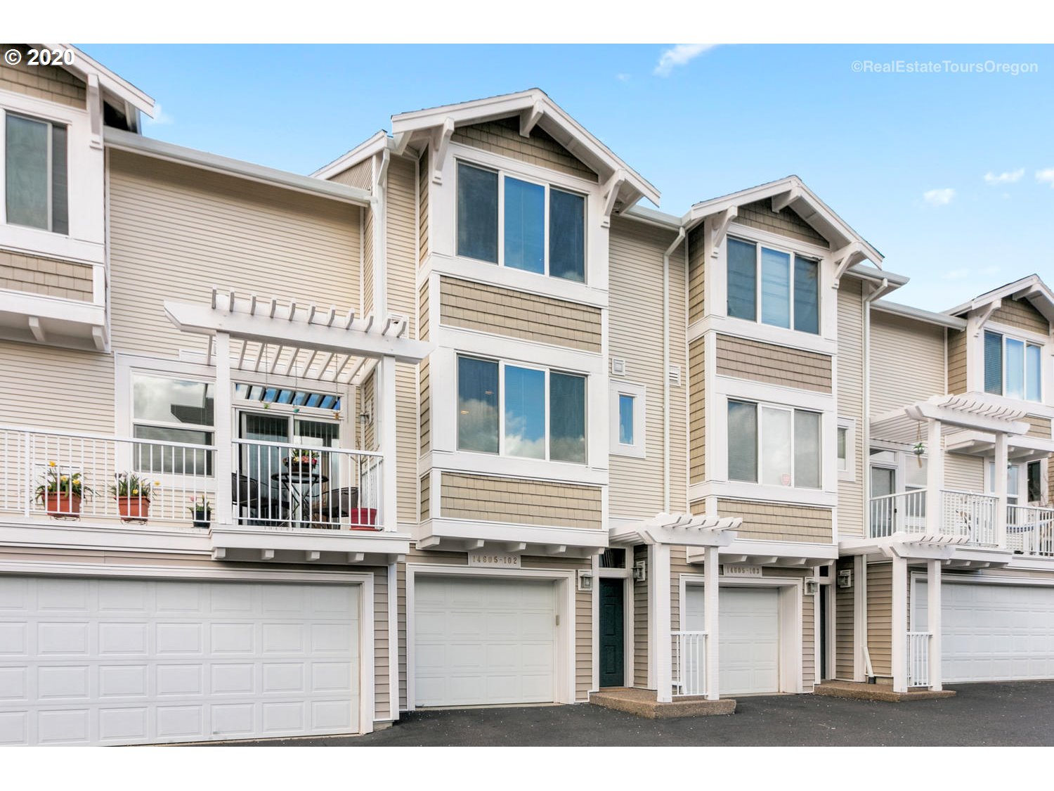Photo #3: 20405825 Listing 