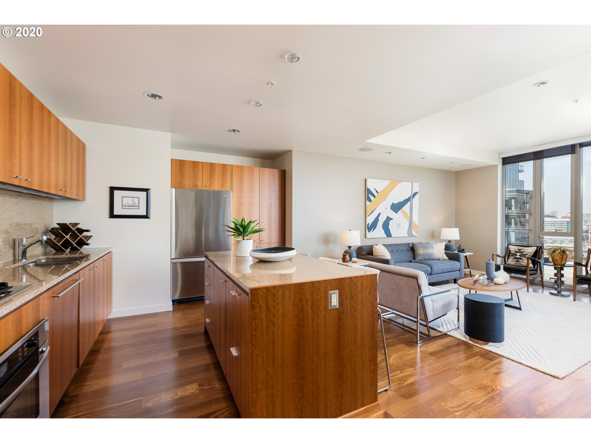 Photo #4: 20406707 Listing 