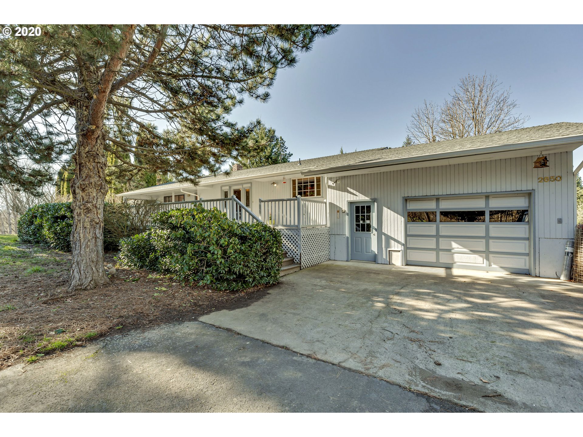 Photo of 2650 BLOSSOM HILL DR Hood River OR 97031