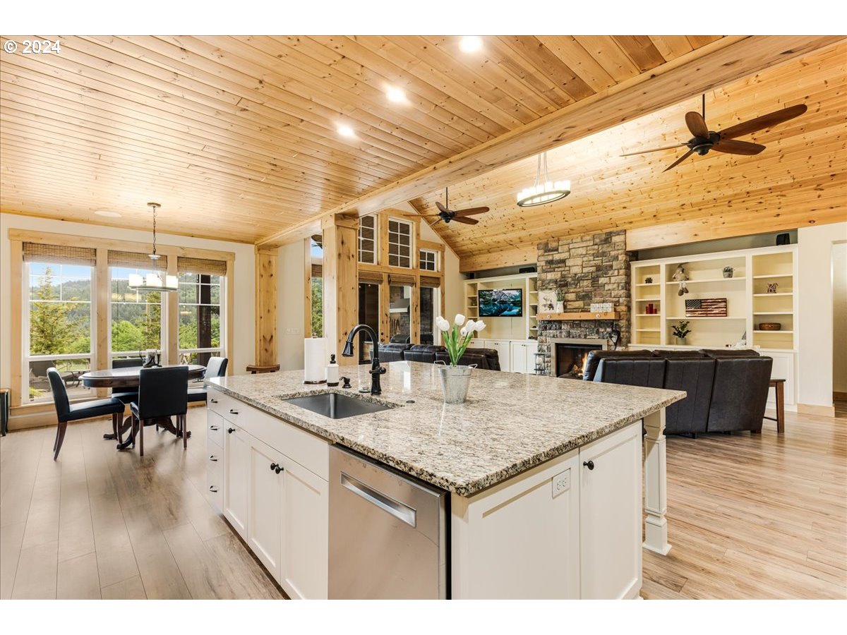 21501 SW NICHOLAS VIEW DR, Sherwood, OR, 97140