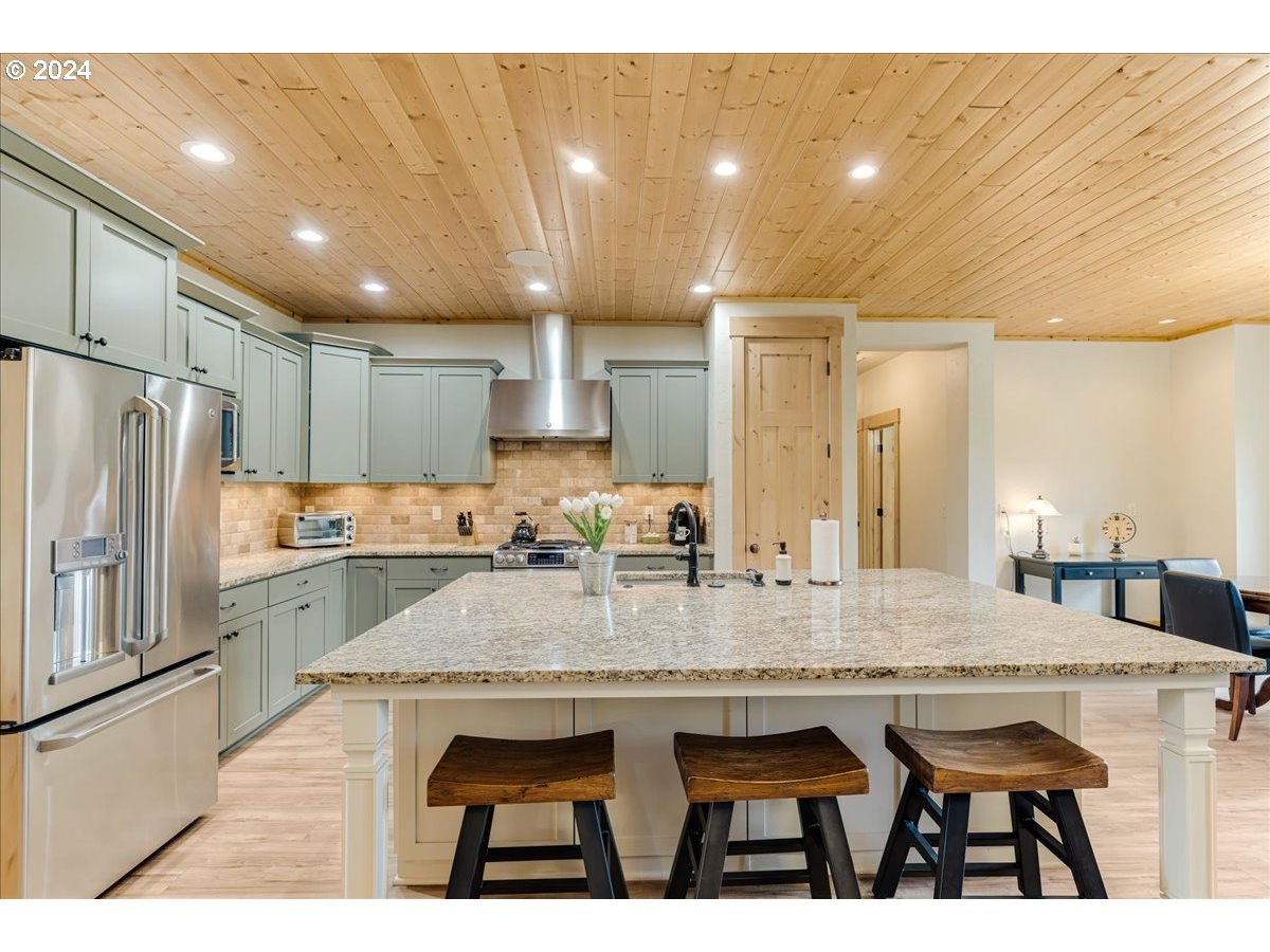 21501 SW NICHOLAS VIEW DR, Sherwood, OR, 97140