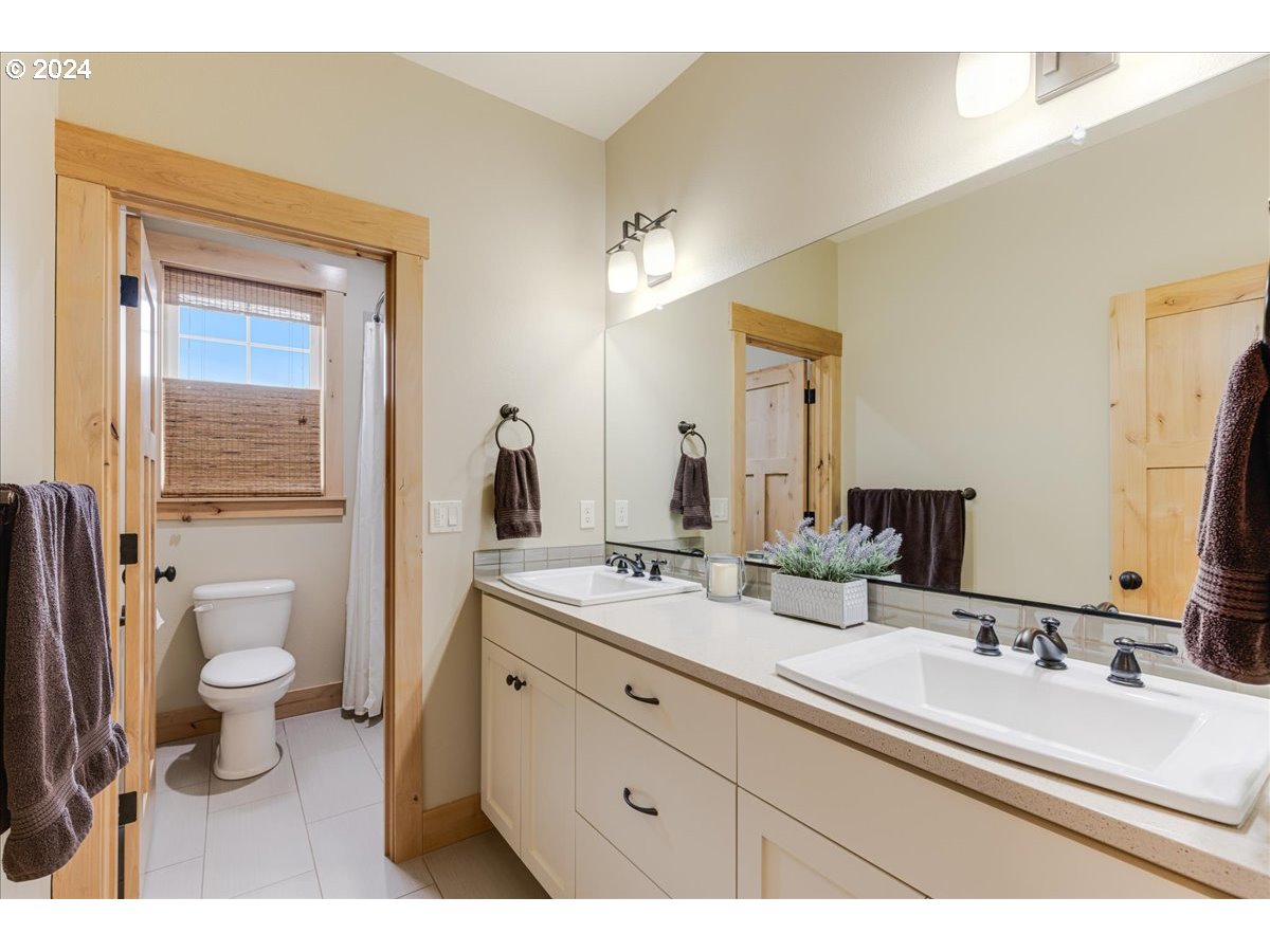 21501 SW NICHOLAS VIEW DR, Sherwood, OR, 97140