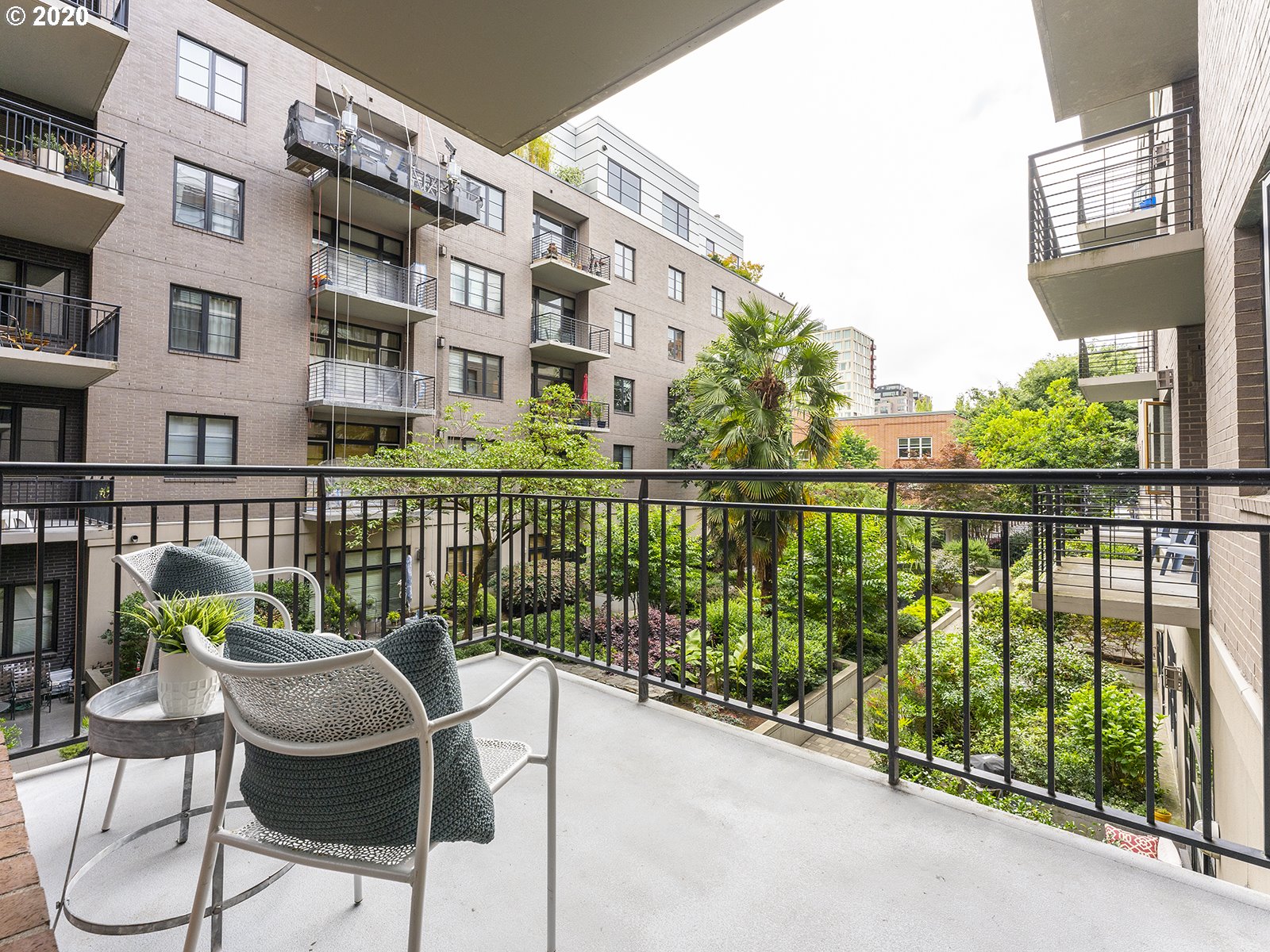 Photo #5: 20413945 Listing 
