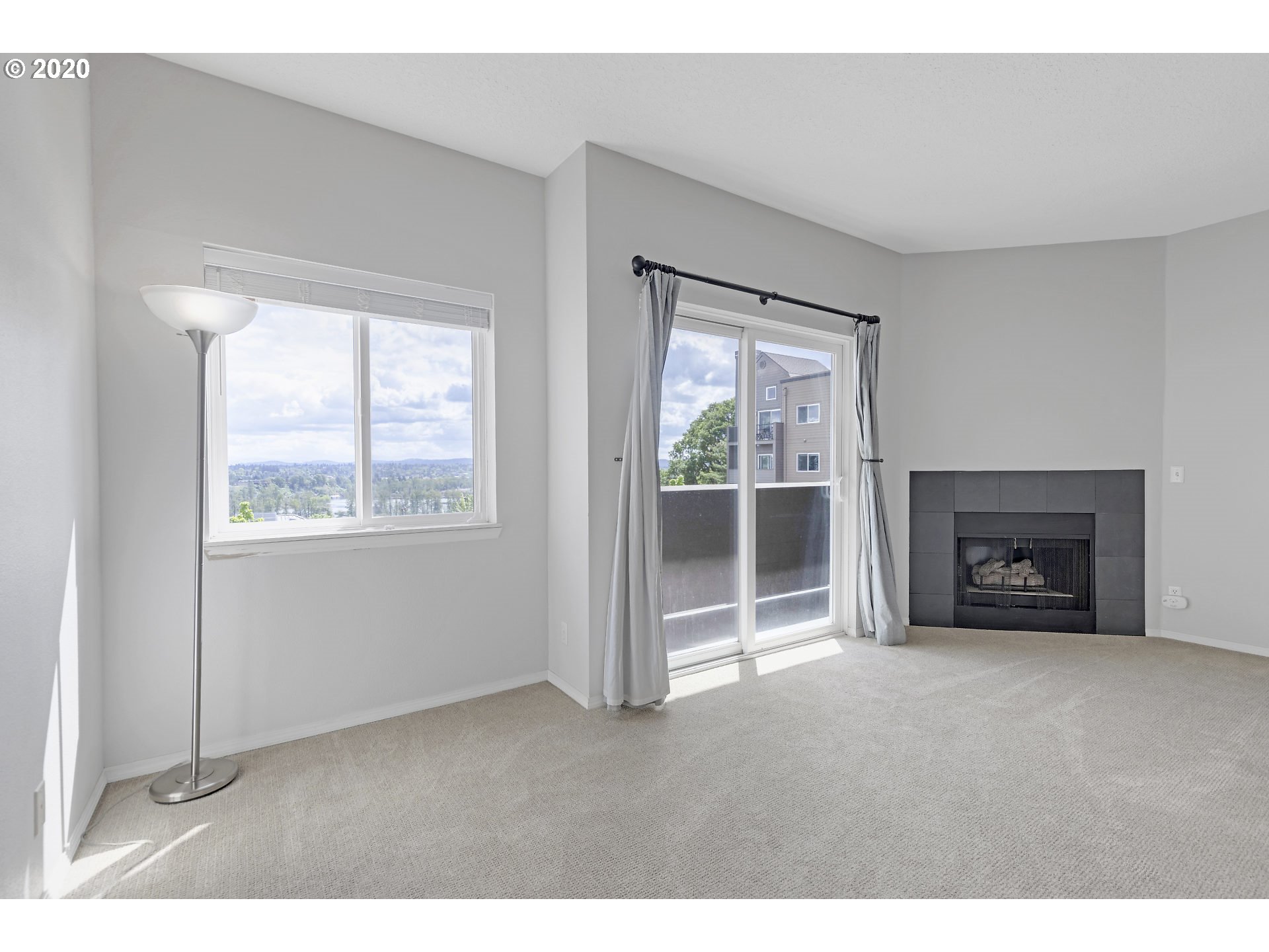 Photo #5: 20421640 Listing 