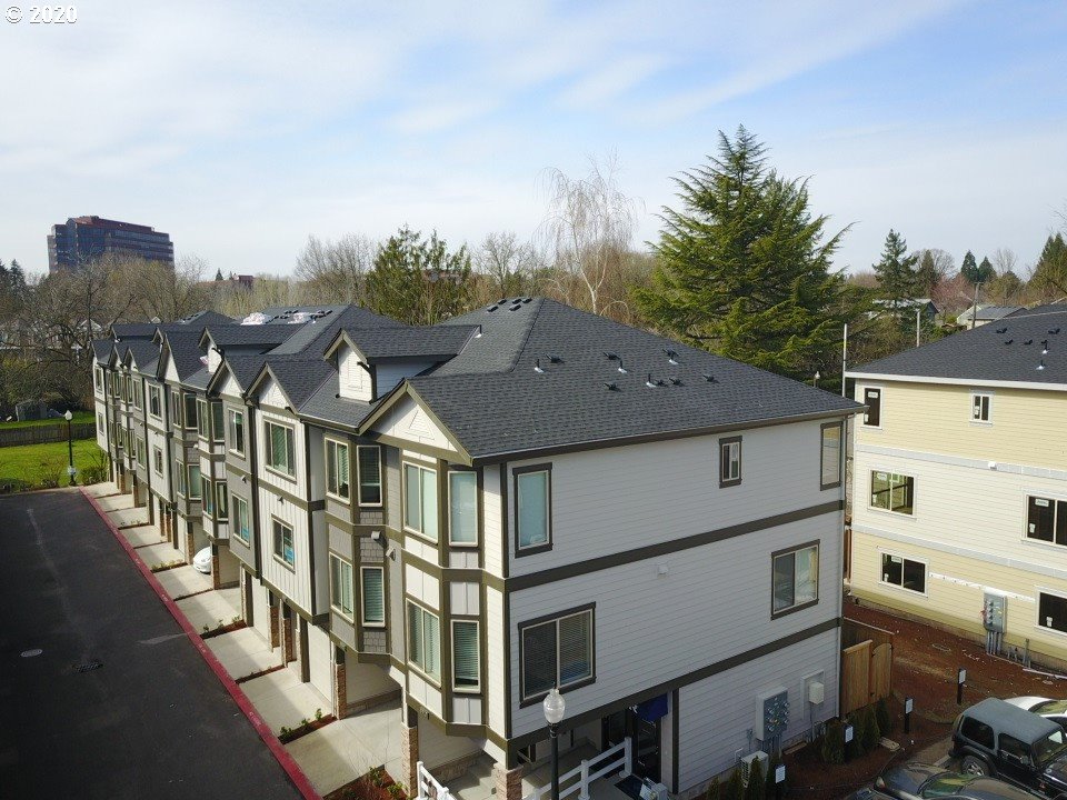 Photo #2: 20422885 Listing 