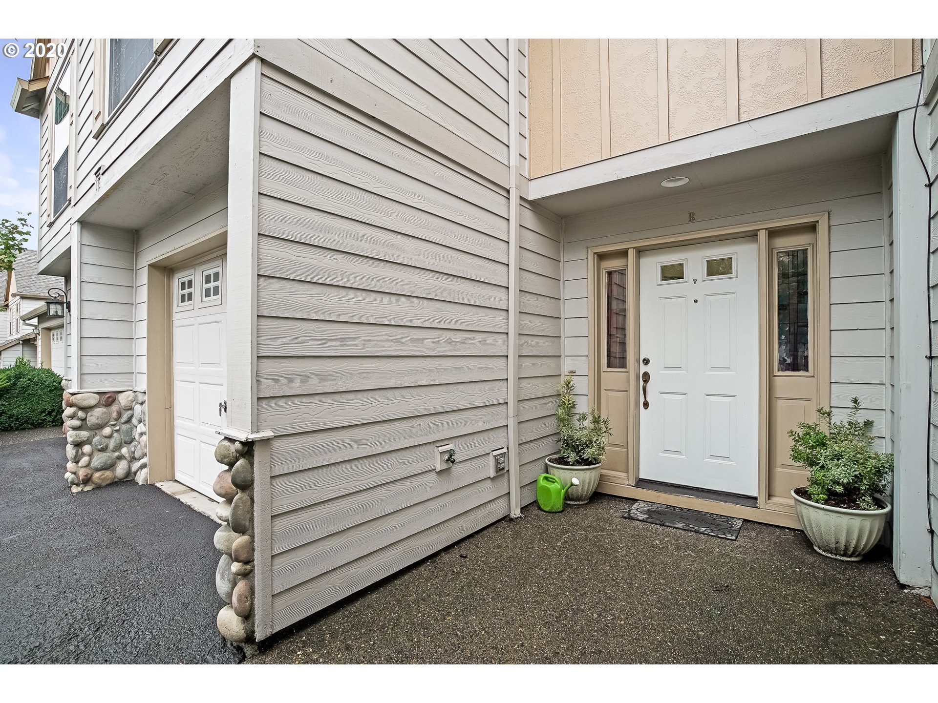 Photo #3: 20424338 Listing 