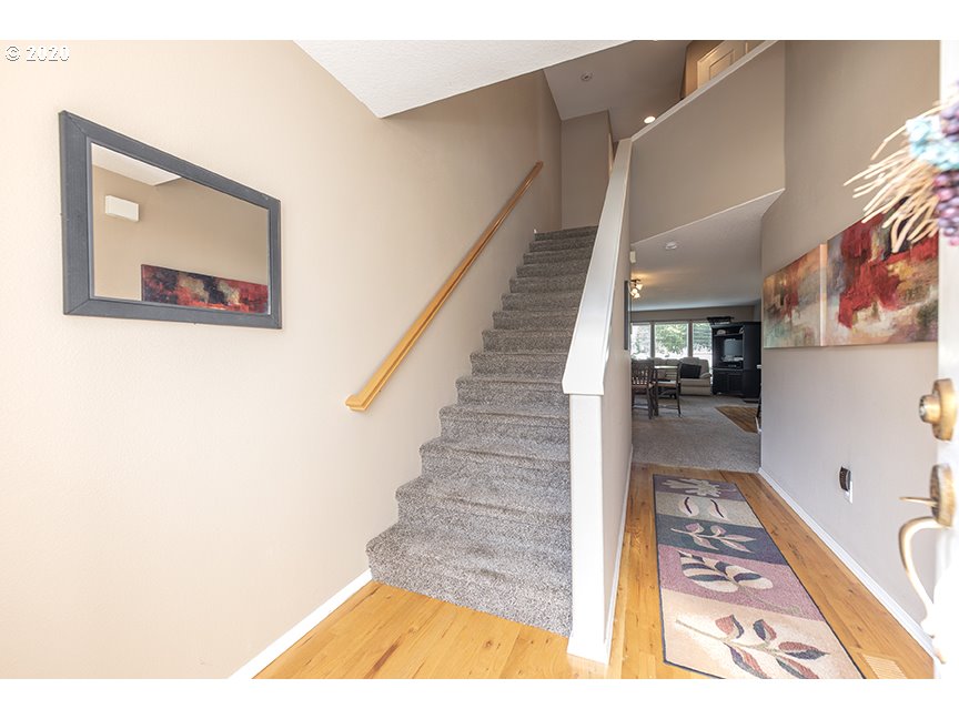 Photo #6: 20424383 Listing 