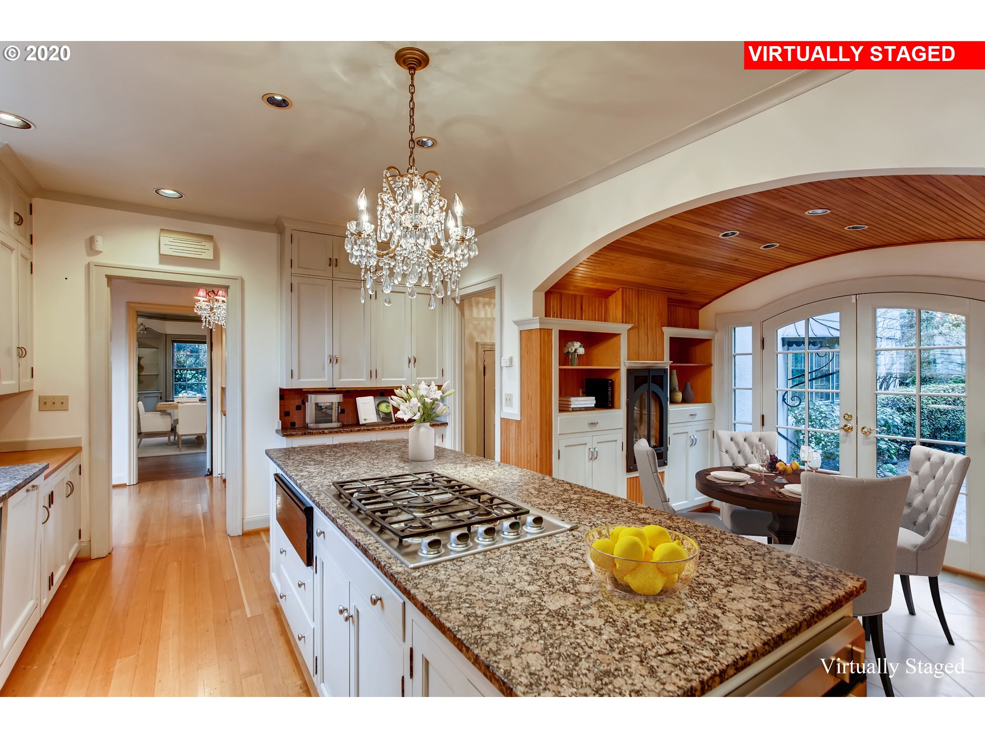Kitchen/Nook-Island