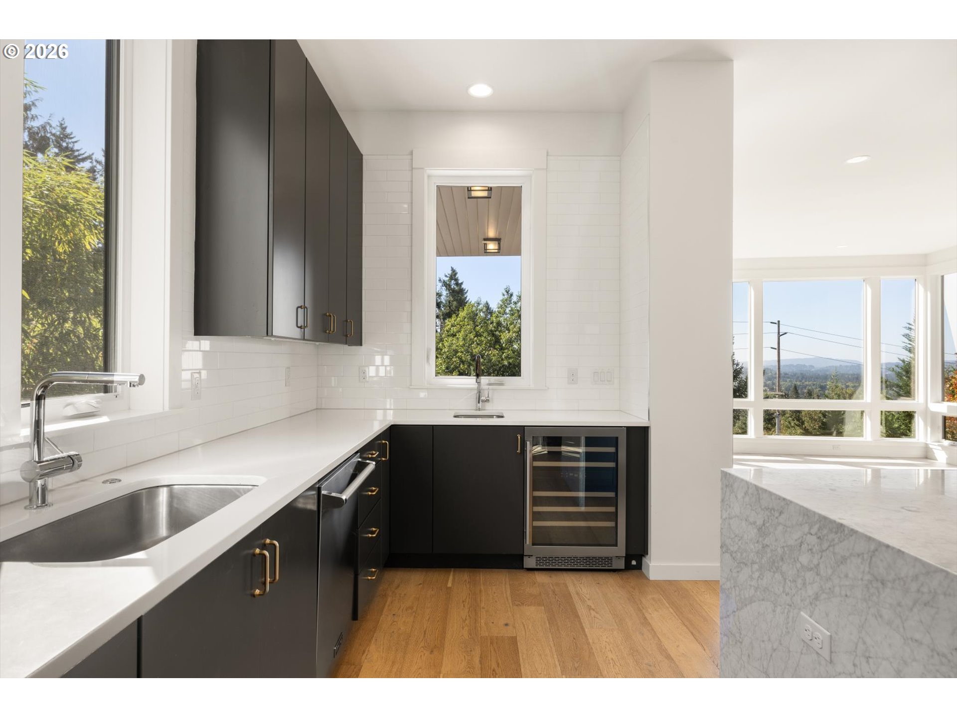 3718 SW HILLSIDE DR, Portland, OR, 97221