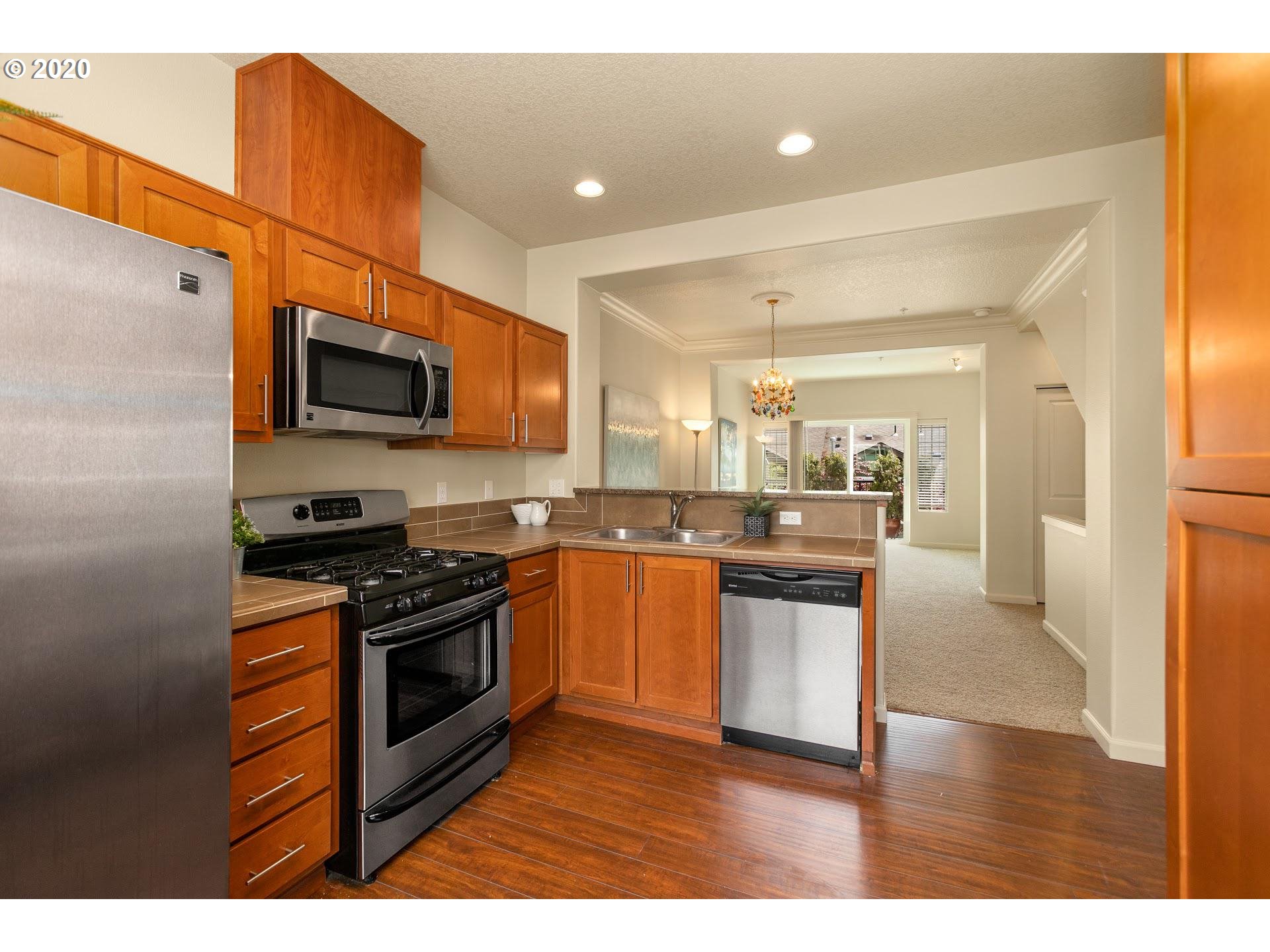 Photo #4: 20428452 Listing 