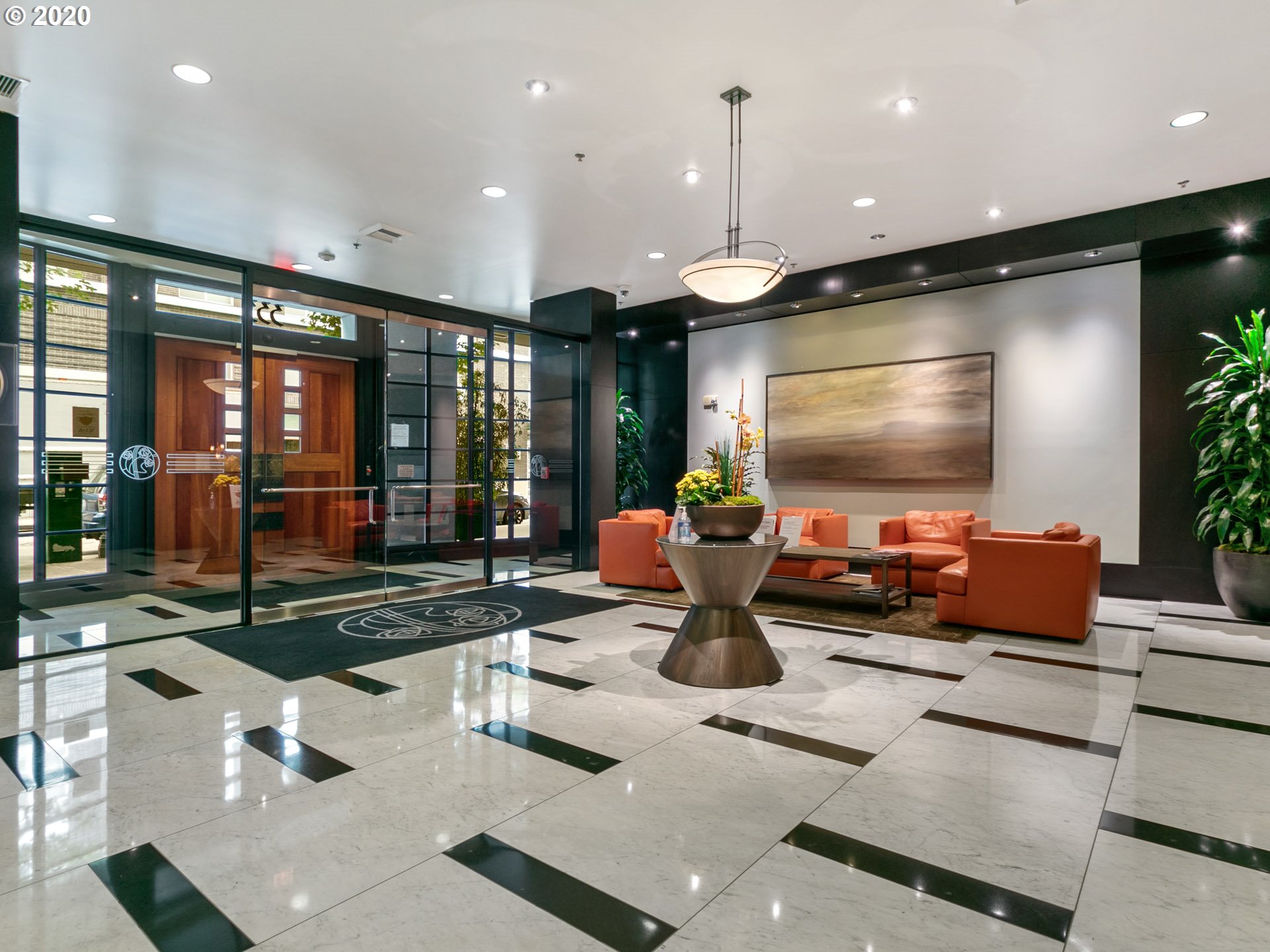Photo #4: 20431307 Listing 