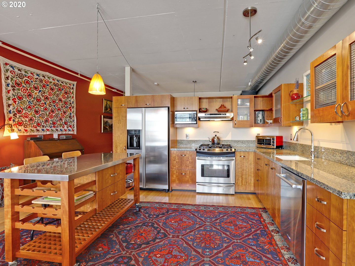 Photo #5: 20432685 Listing 