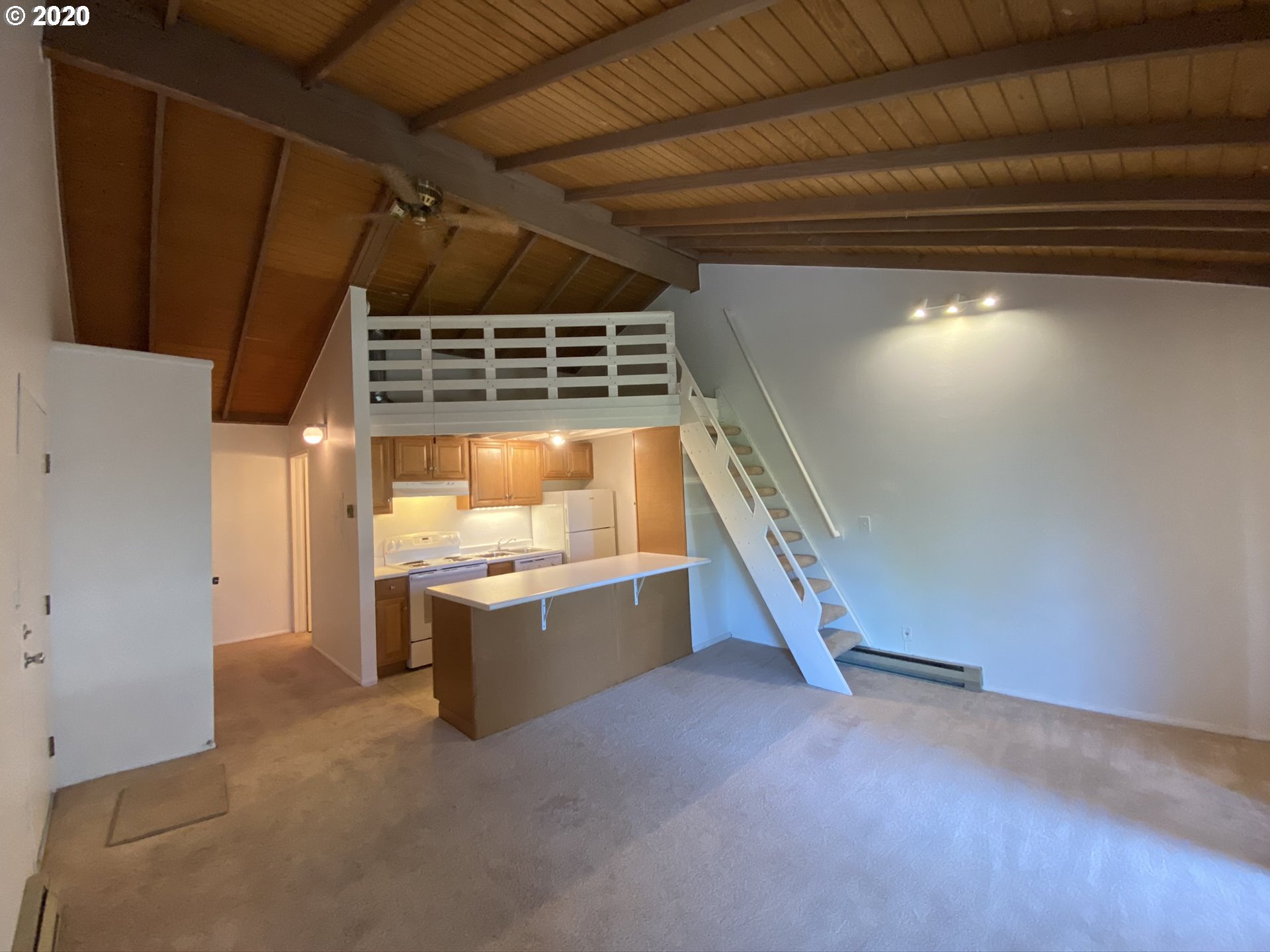 Photo #2: 20437859 Listing 