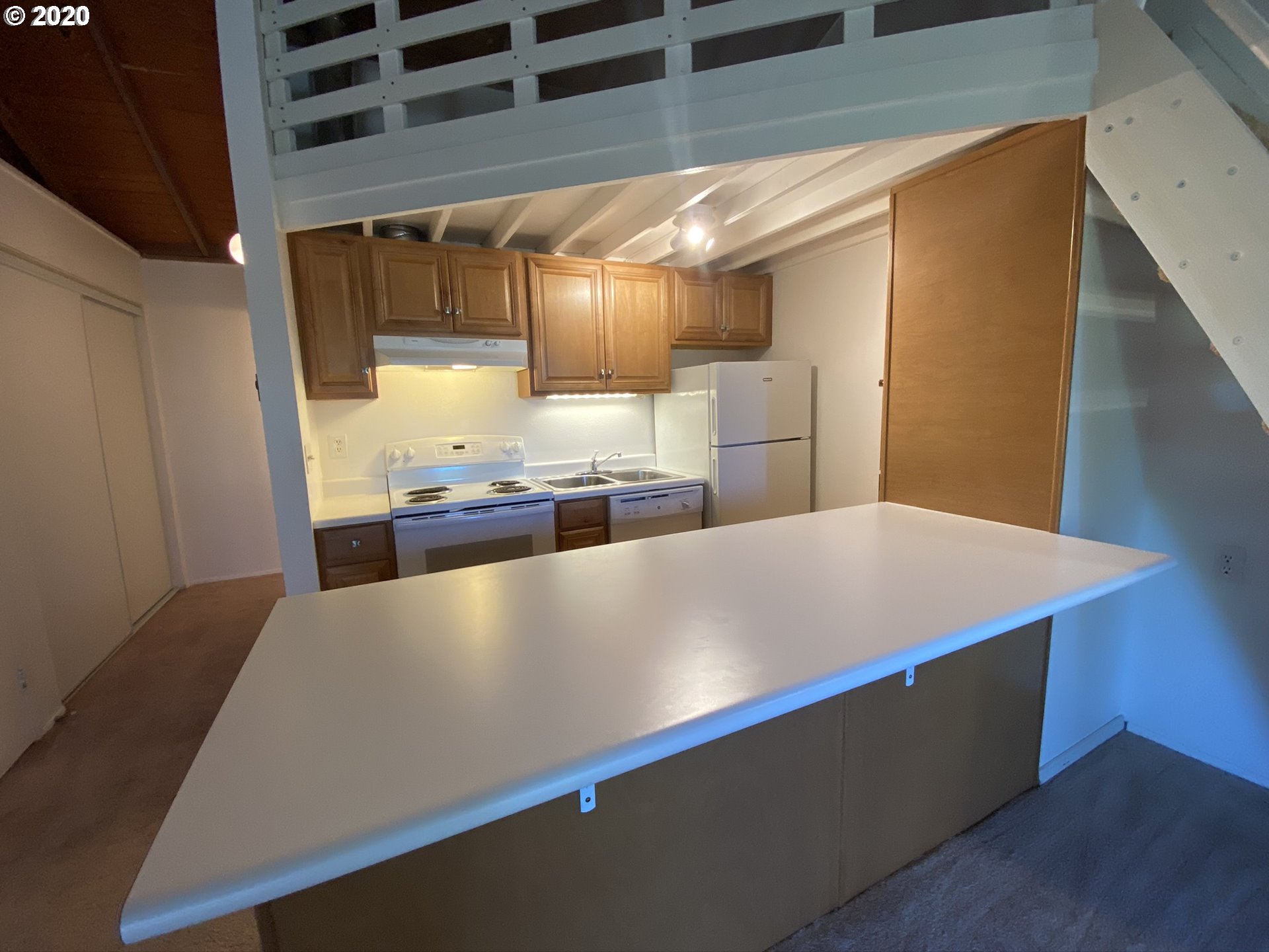 Photo #6: 20437859 Listing 