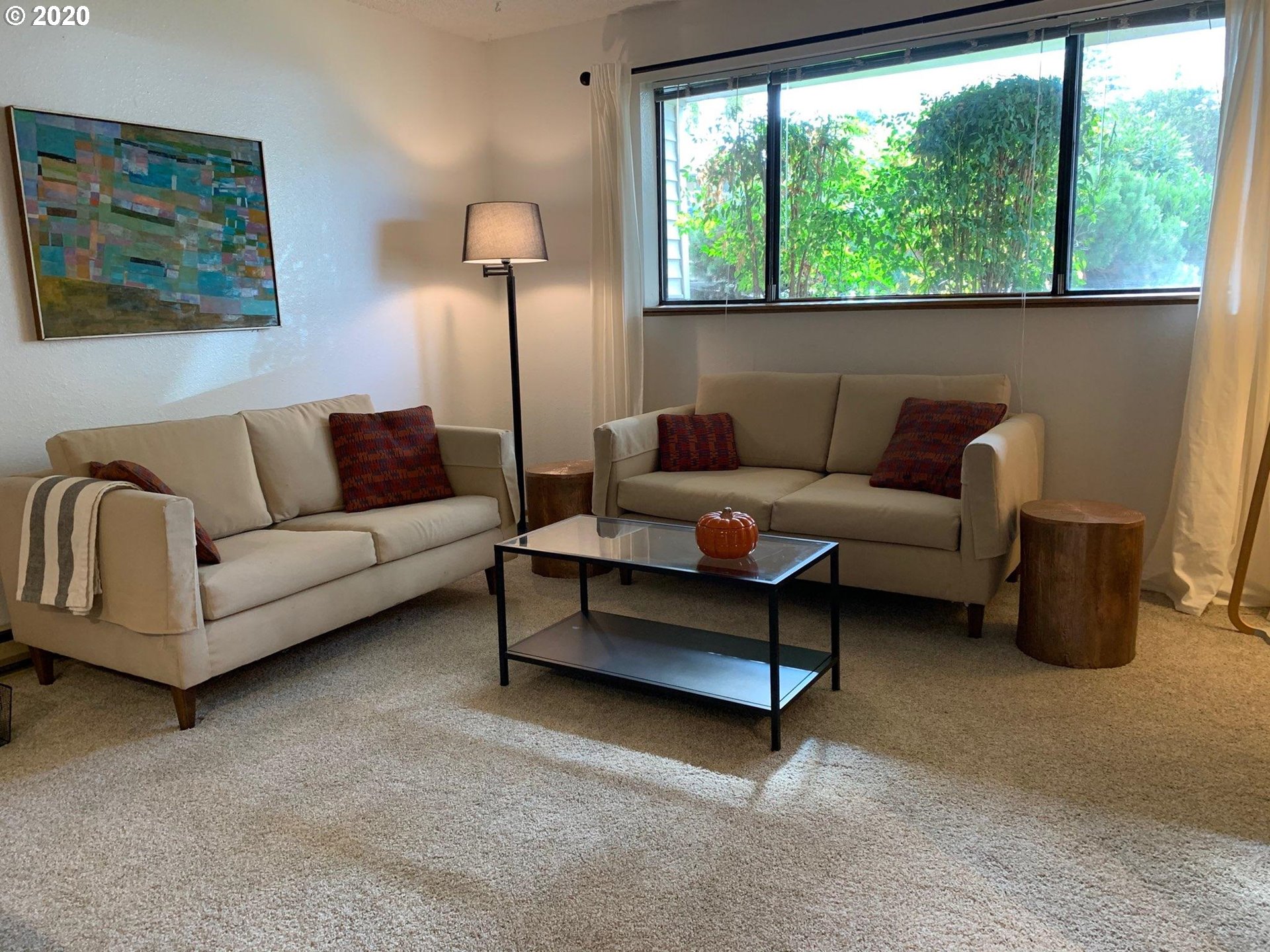 Photo #4: 20437874 Listing 