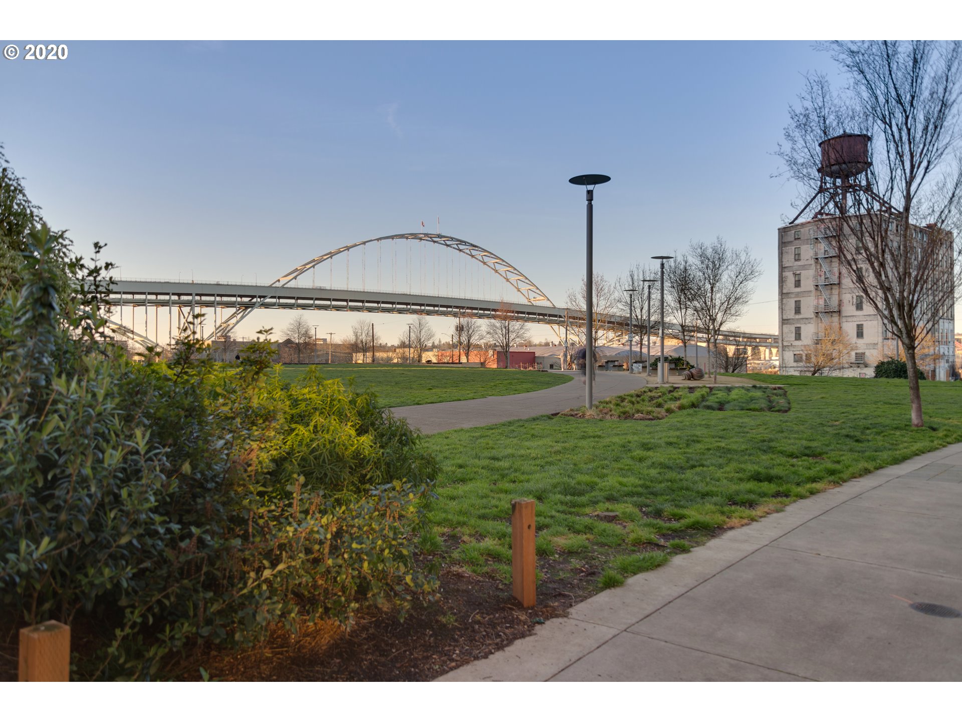 Photo #2: 20438958 Listing 