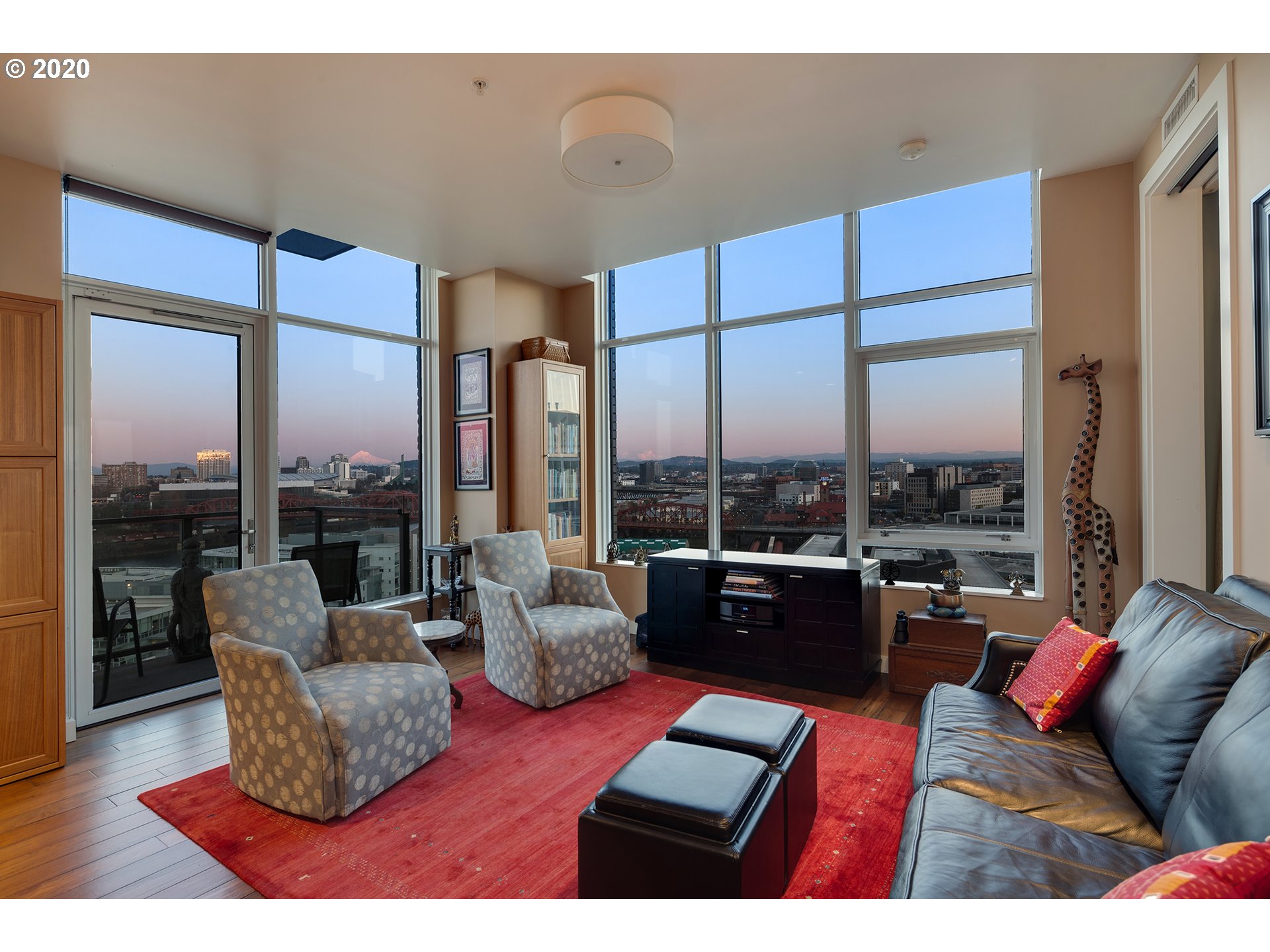 Photo #5: 20438958 Listing 