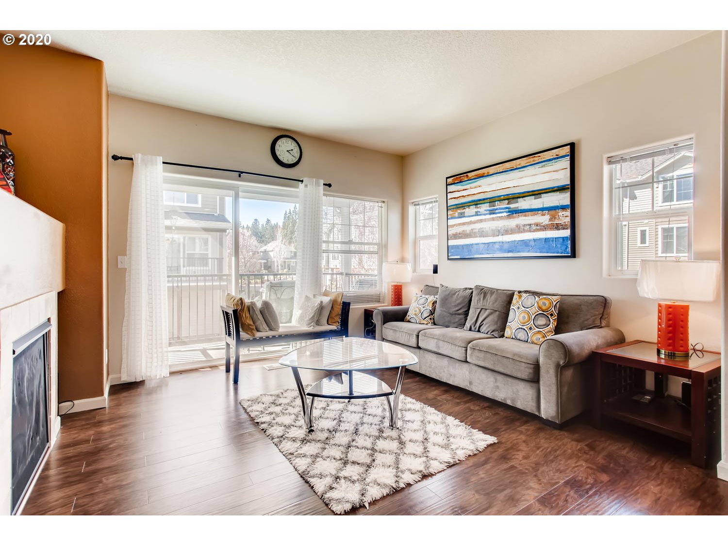 Photo #2: 20442032 Listing 