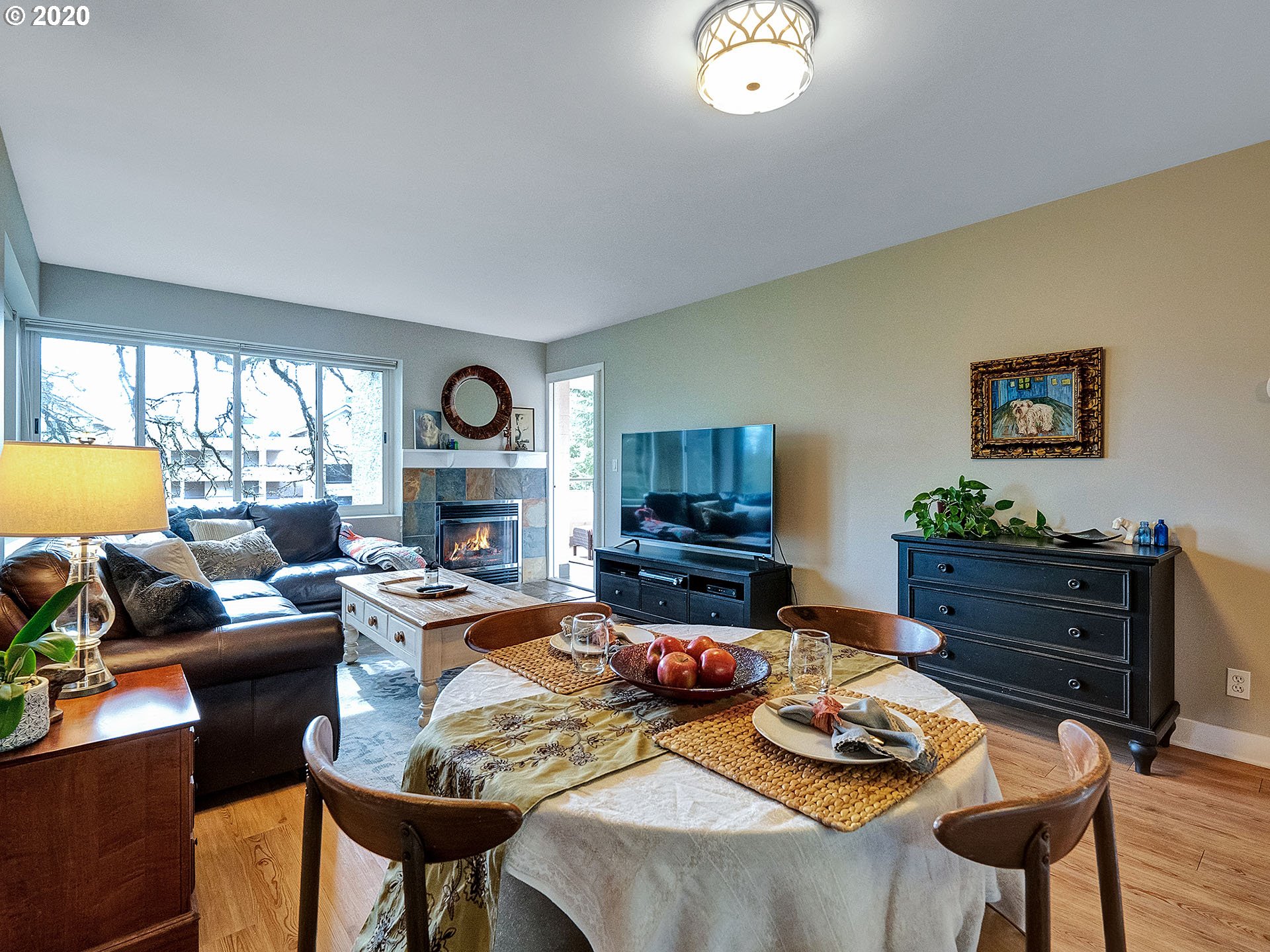 Photo #2: 20443973 Listing 