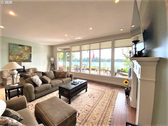 Photo #6: 20447232 Listing 