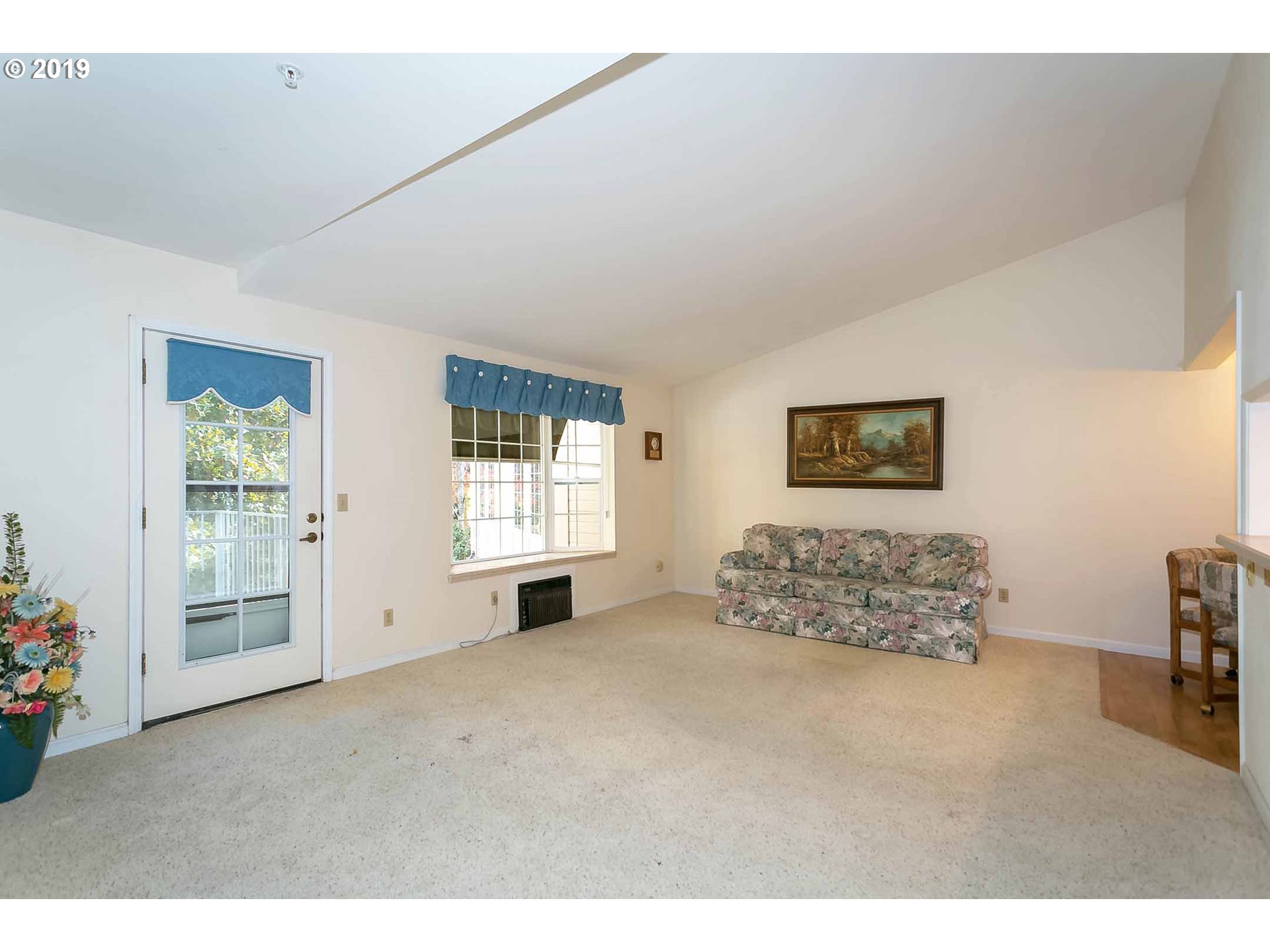 Photo #4: 20448821 Listing 