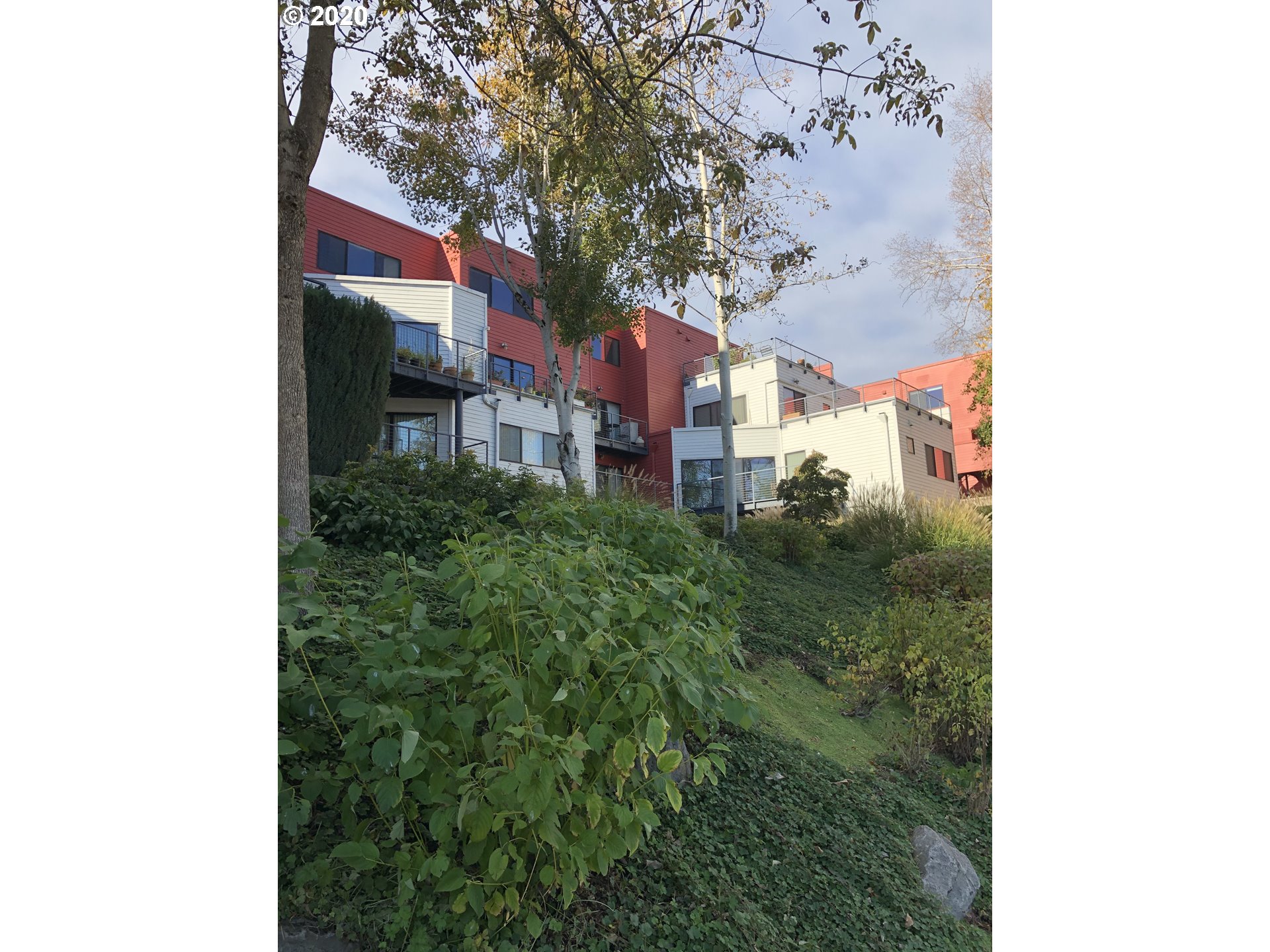 Photo #5: 20450474 Listing 