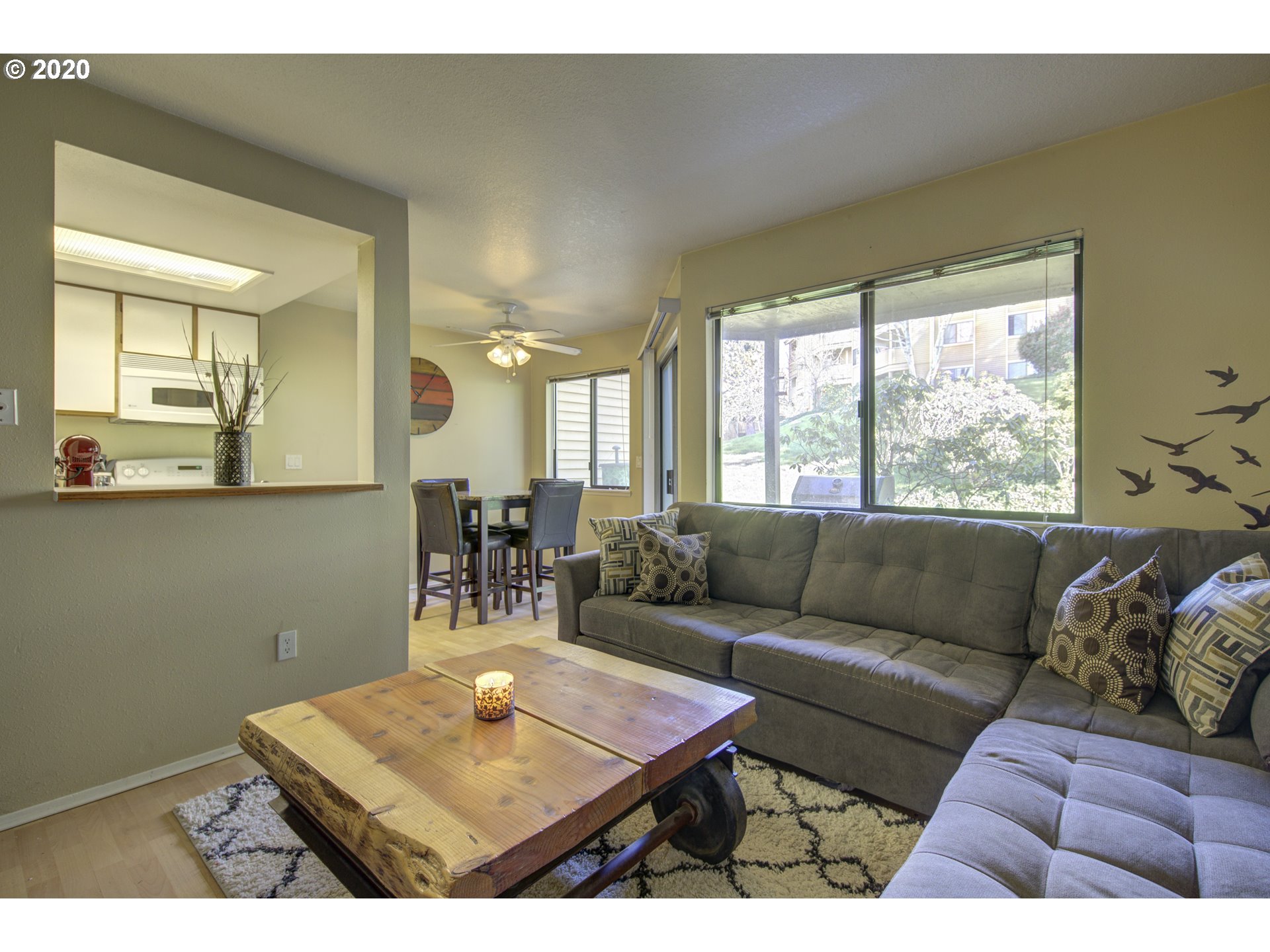 Photo #4: 20450910 Listing 