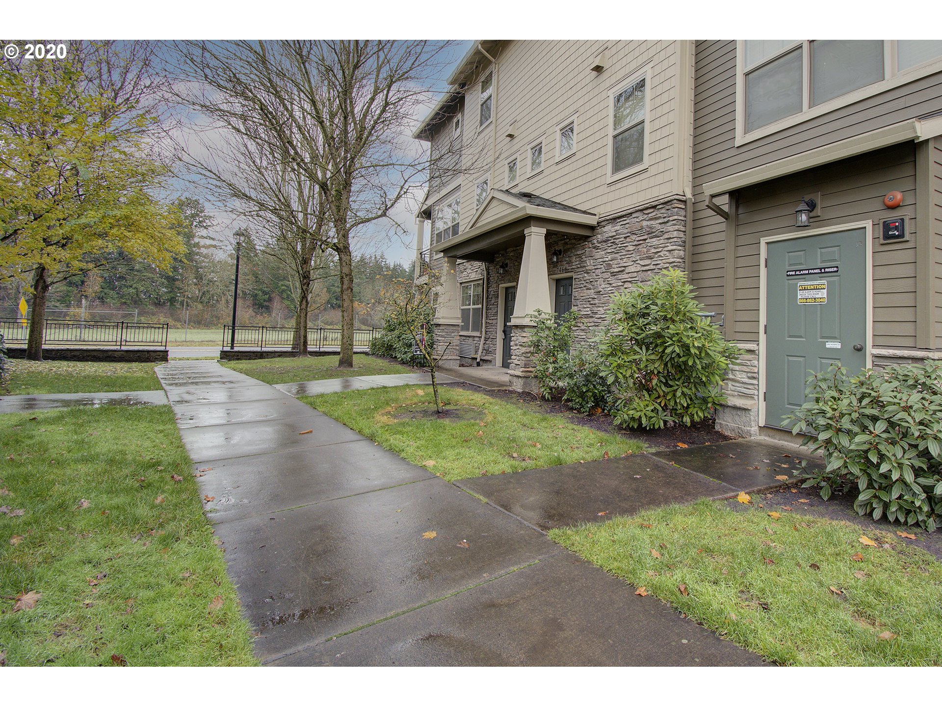 Photo #3: 20450959 Listing 