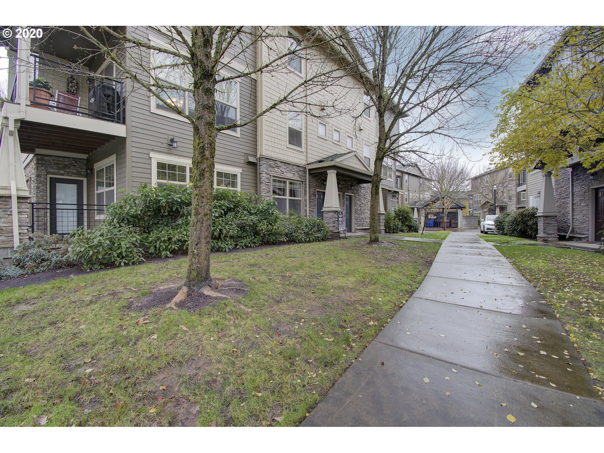 Photo #2: 20450959 Listing 