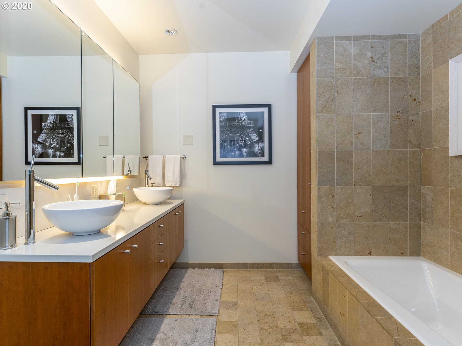 Photo #6: 20453443 Listing 