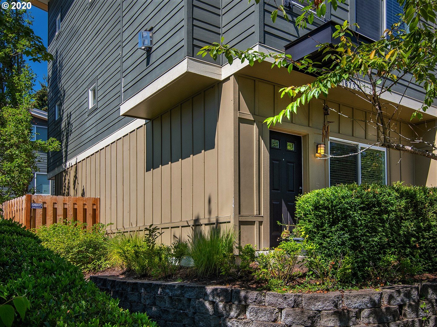 Photo #3: 20454669 Listing 